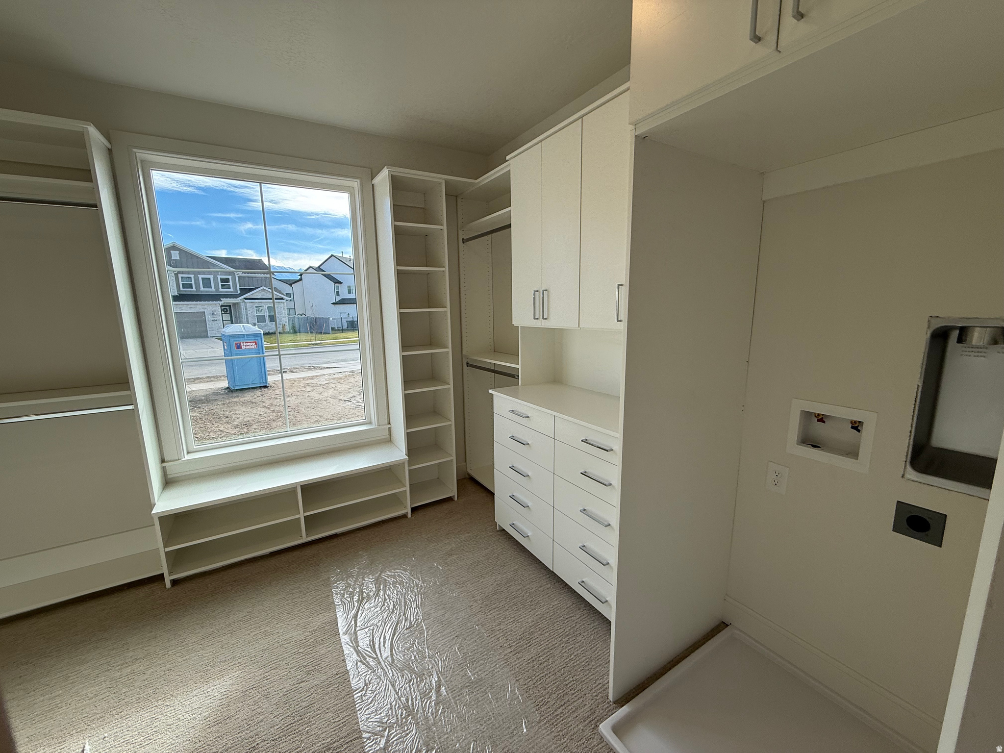 AUTUMN CREST - Residential