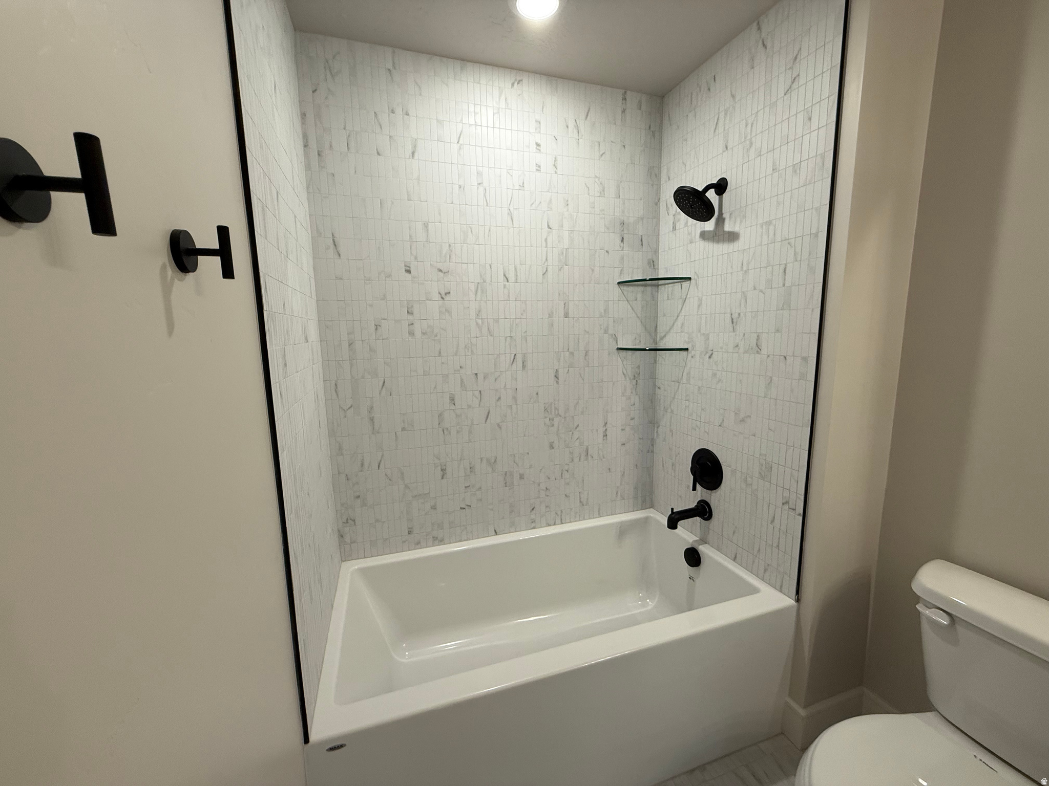 AUTUMN CREST - Residential