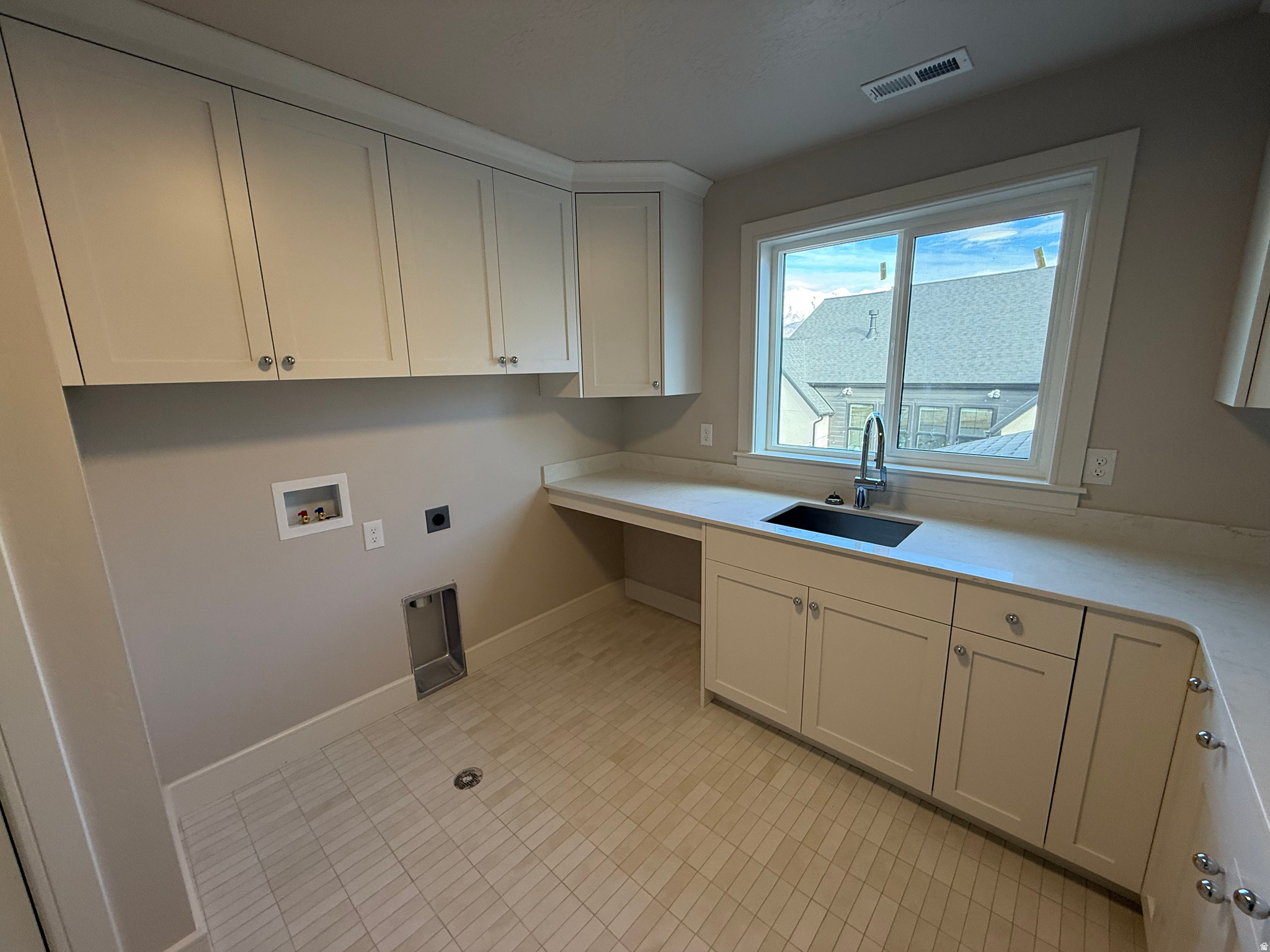 AUTUMN CREST - Residential