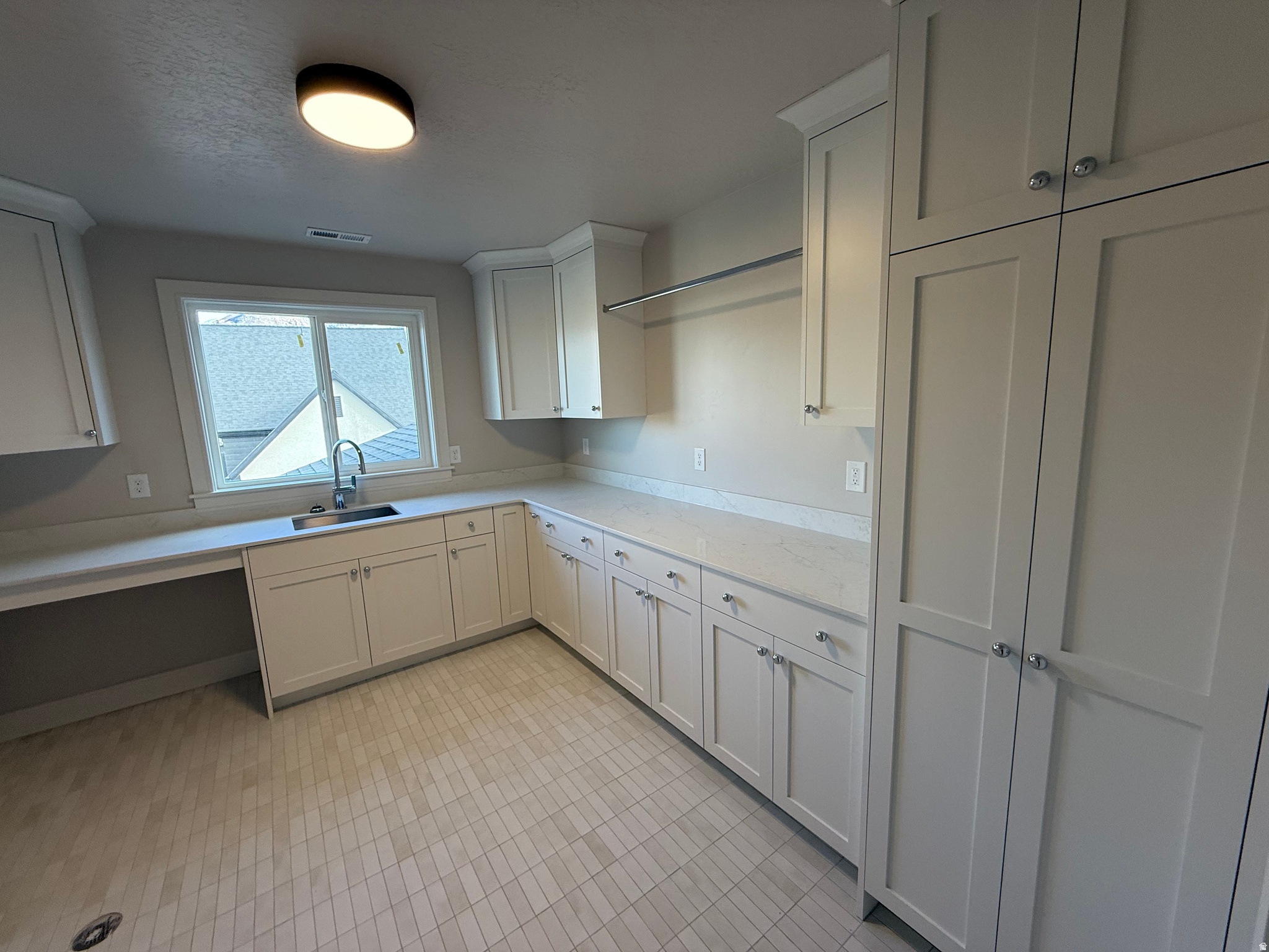 AUTUMN CREST - Residential