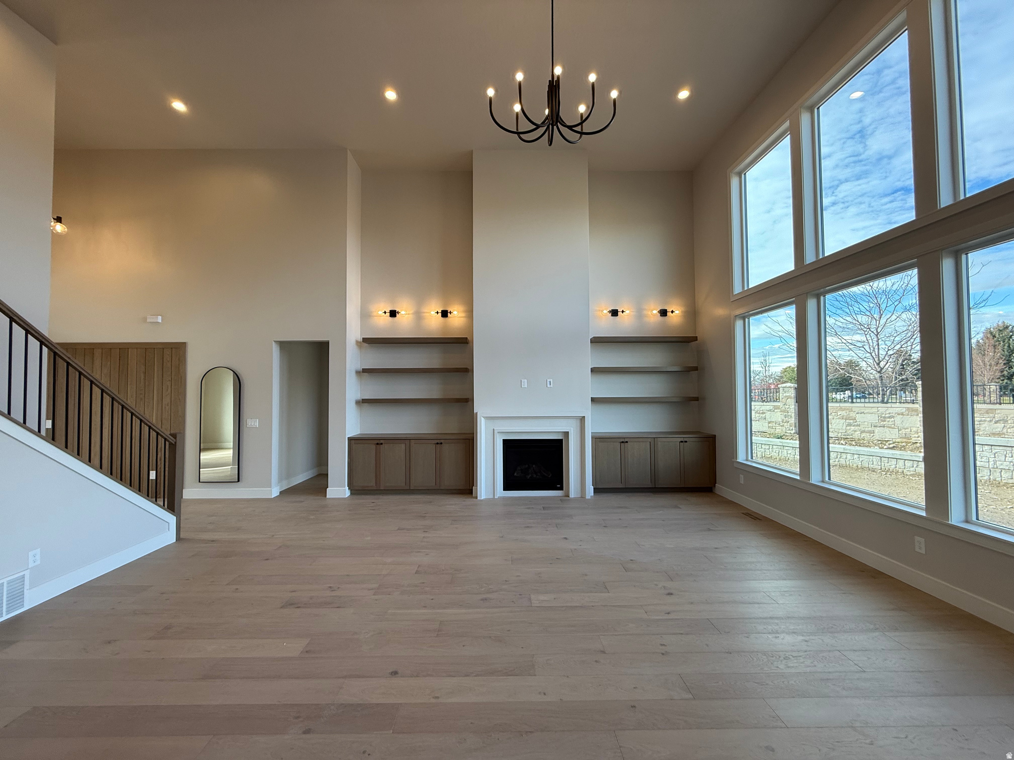 AUTUMN CREST - Residential