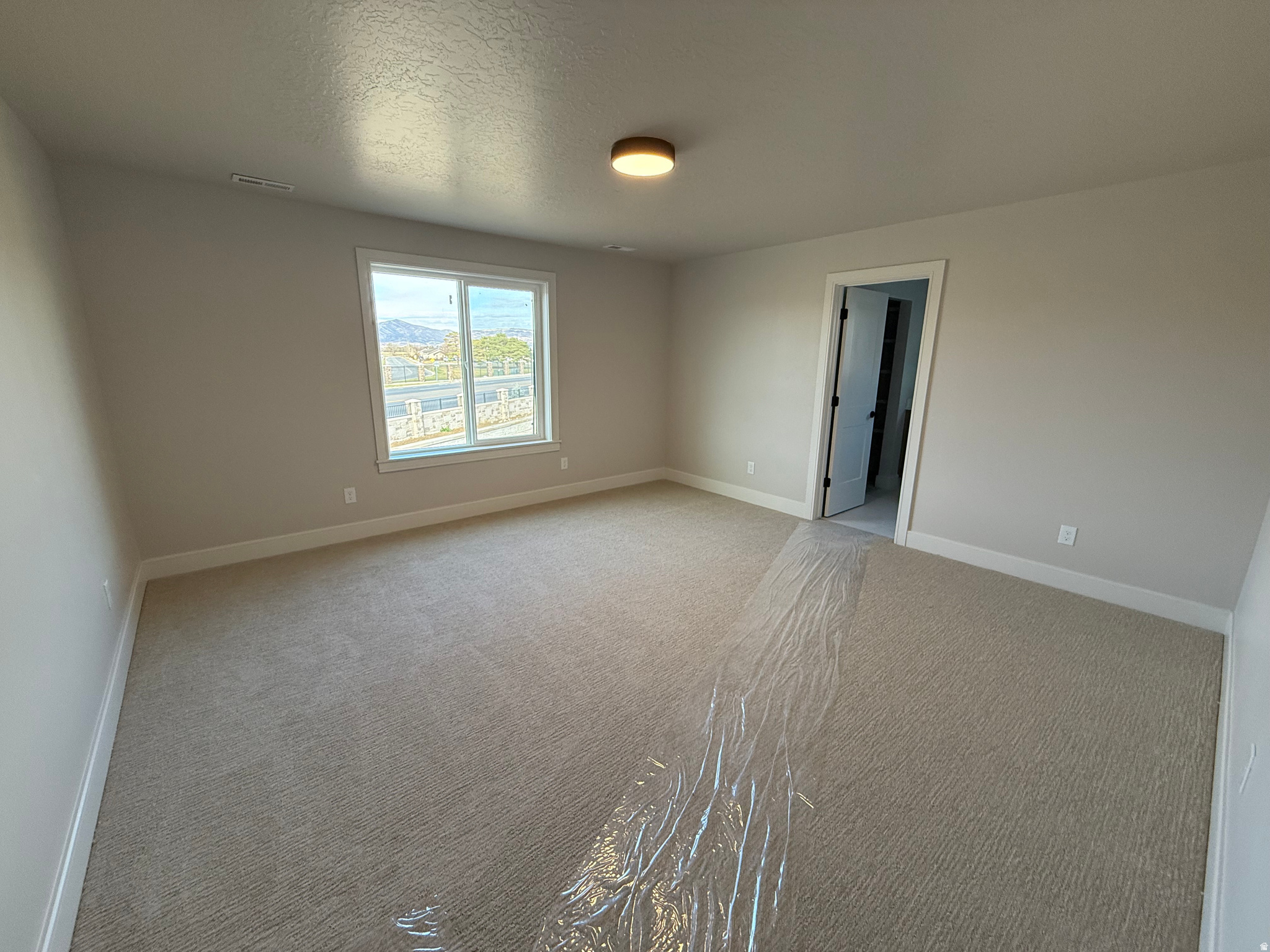 AUTUMN CREST - Residential