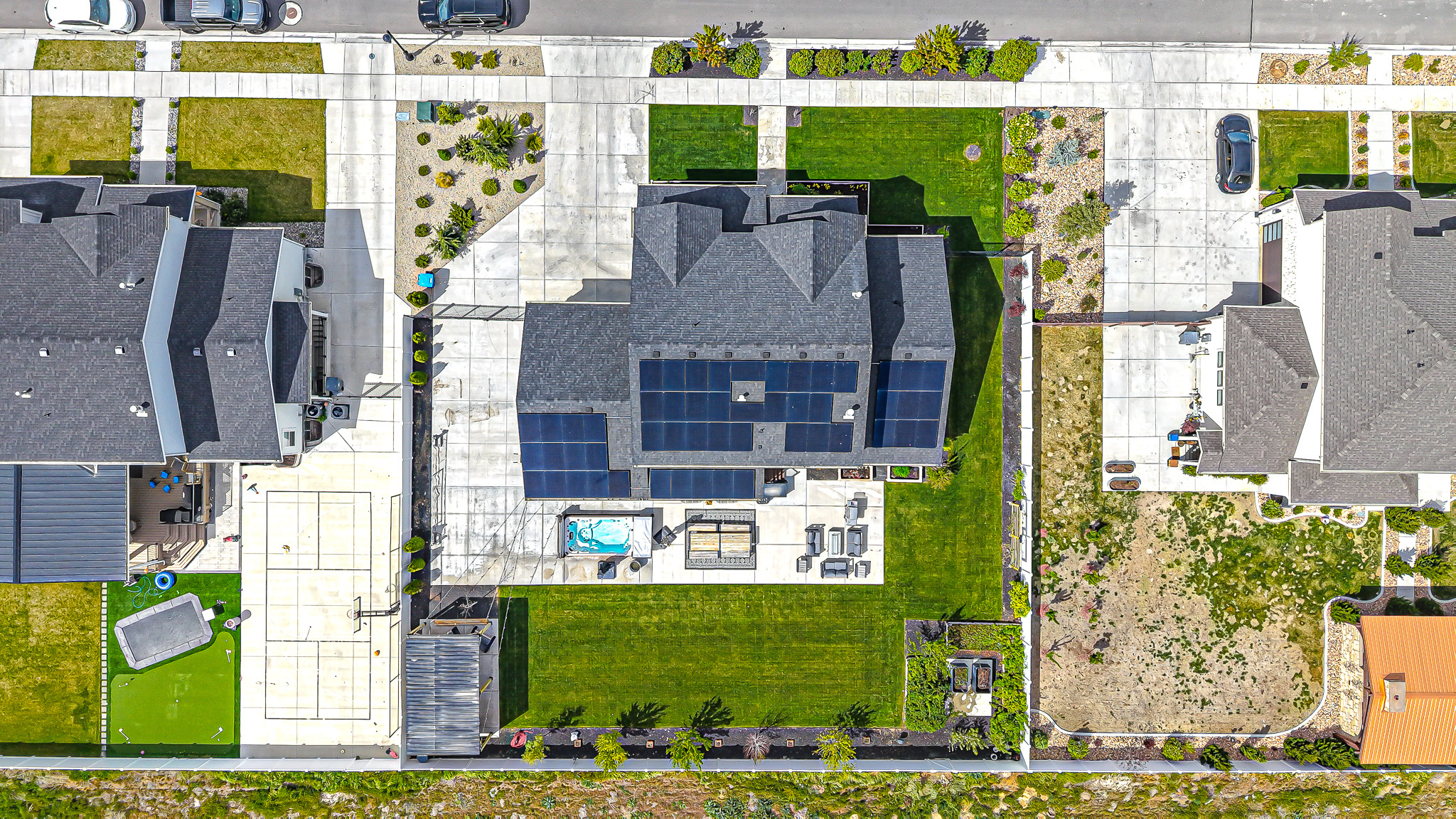 HAMPTON AT WATERS EDGE - Residential