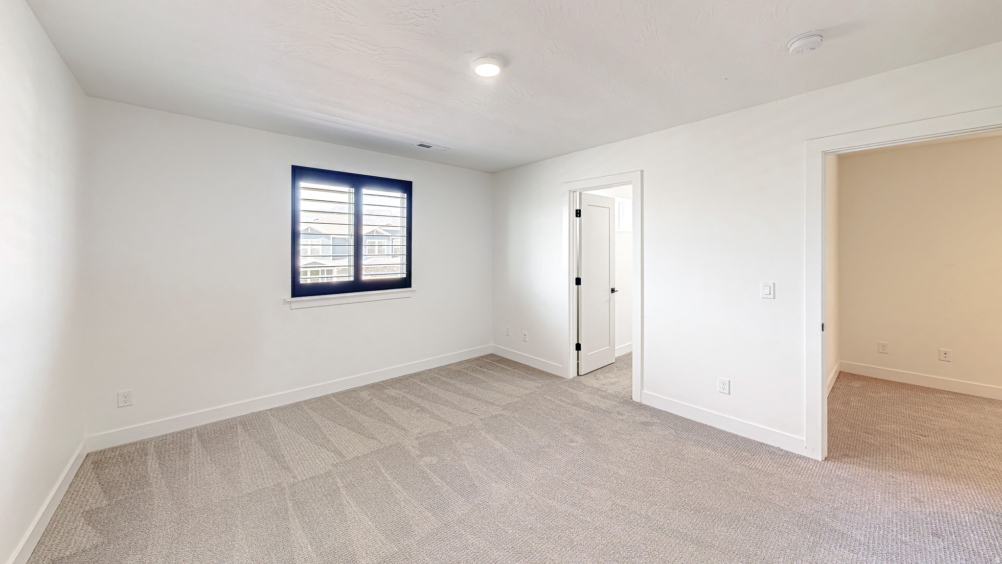 HAMPTON AT WATERS EDGE - Residential