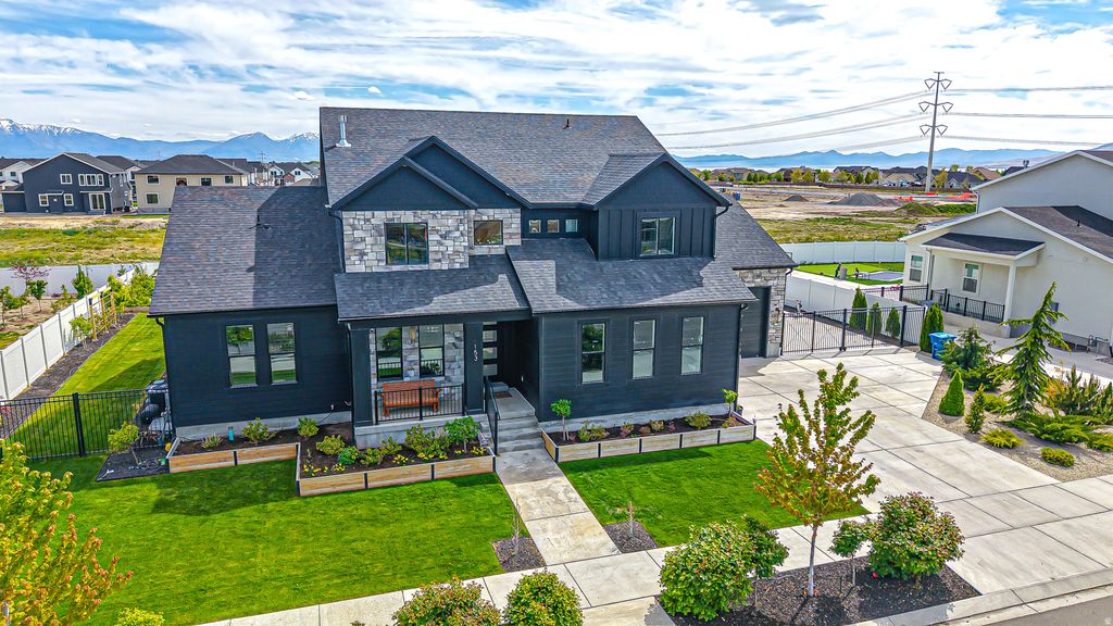 Photo of 153 W 160 N #130, Vineyard, UT 84059 (MLS # 2153587)