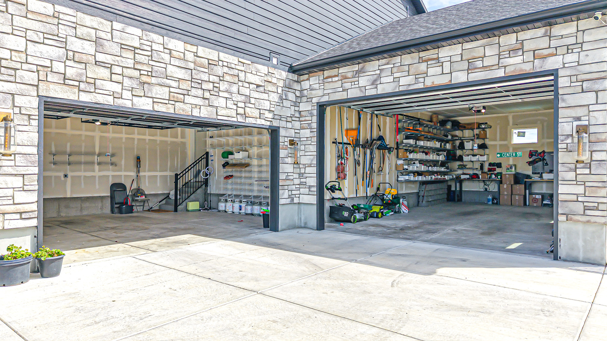 HAMPTON AT WATERS EDGE - Residential