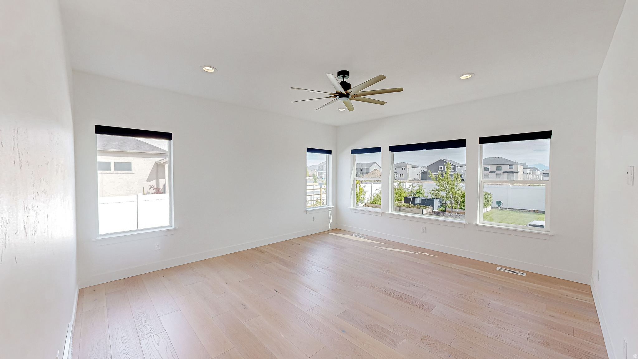 HAMPTON AT WATERS EDGE - Residential