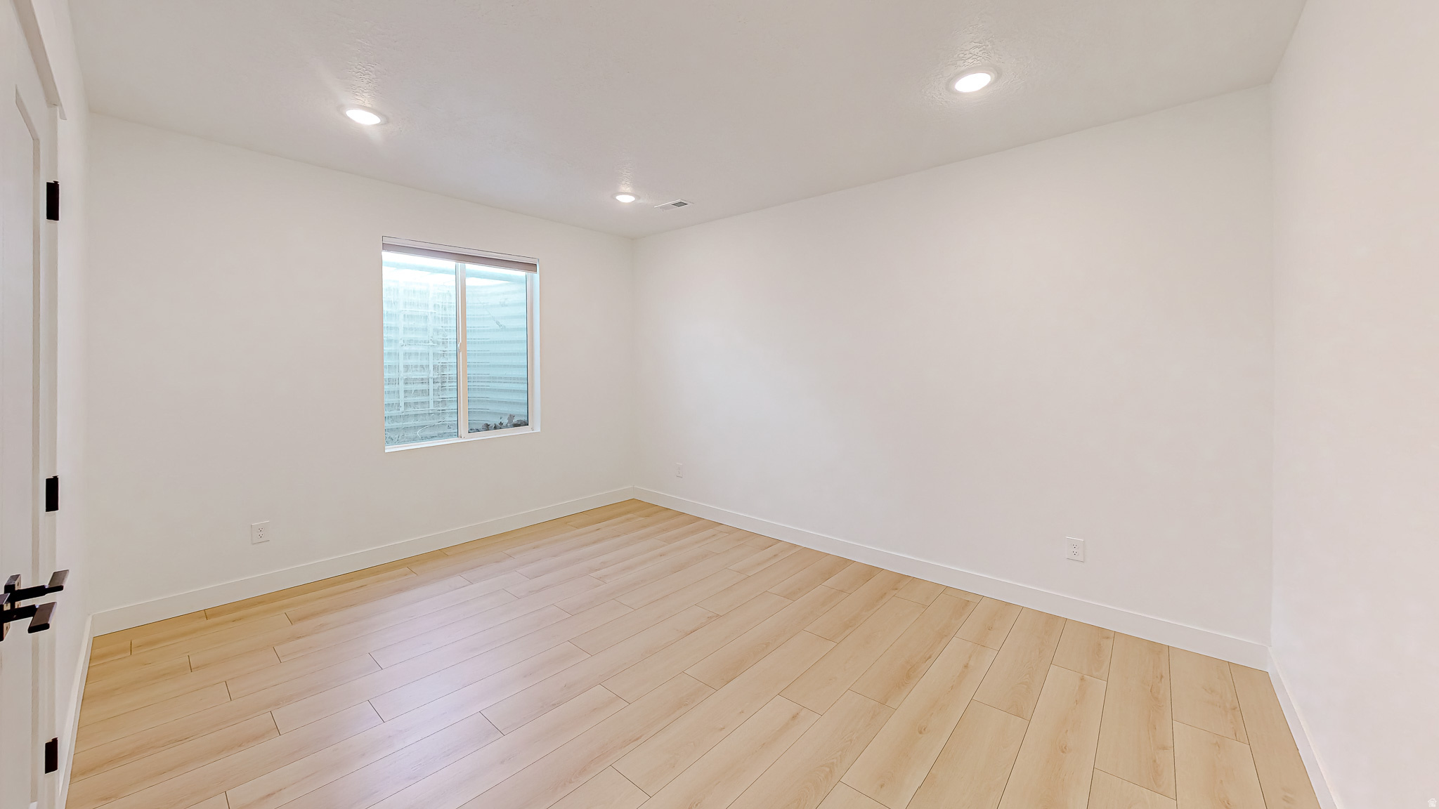 HAMPTON AT WATERS EDGE - Residential