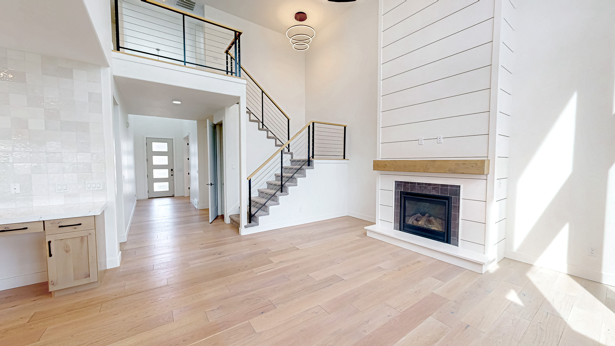 HAMPTON AT WATERS EDGE - Residential