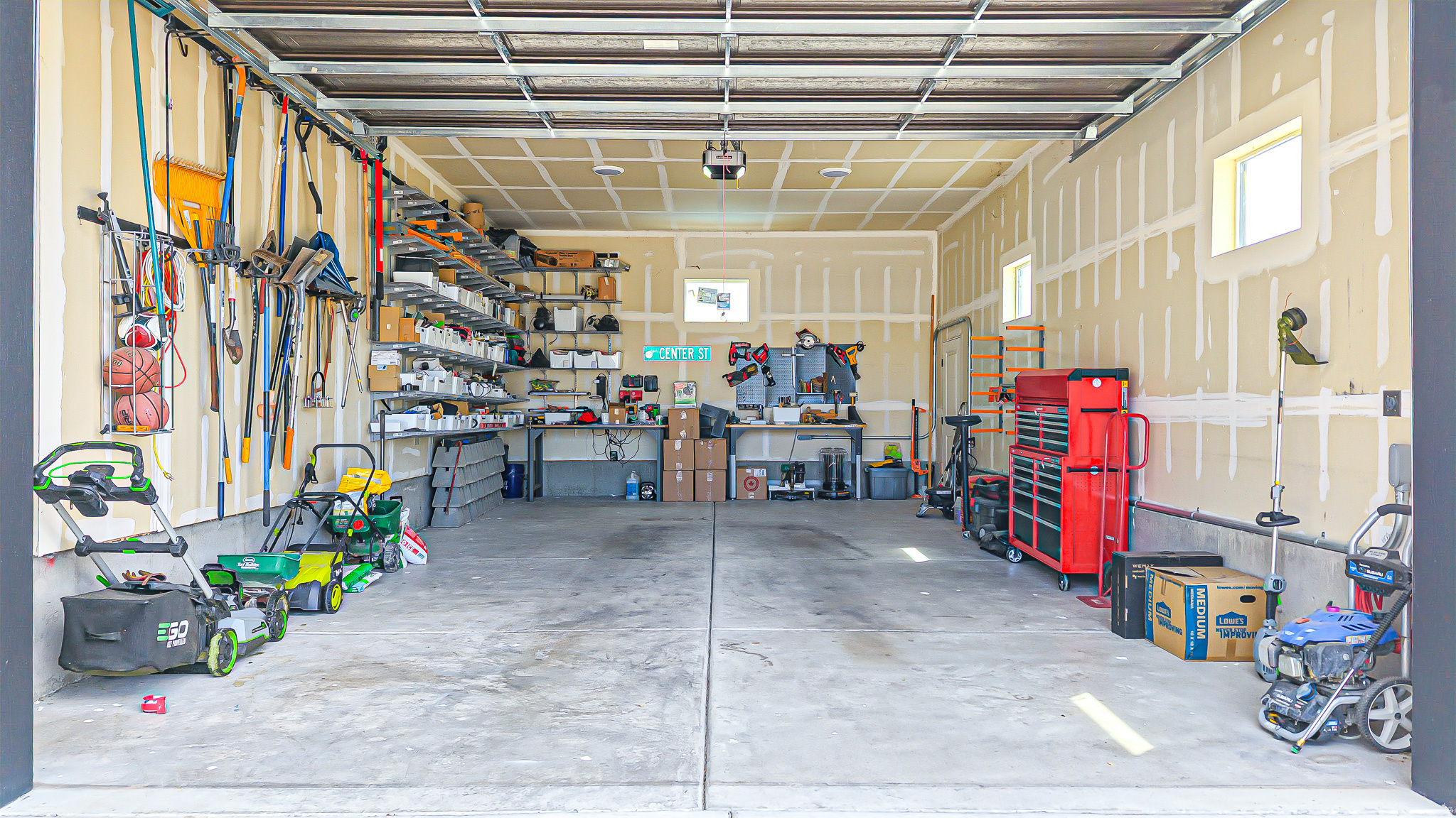 HAMPTON AT WATERS EDGE - Residential