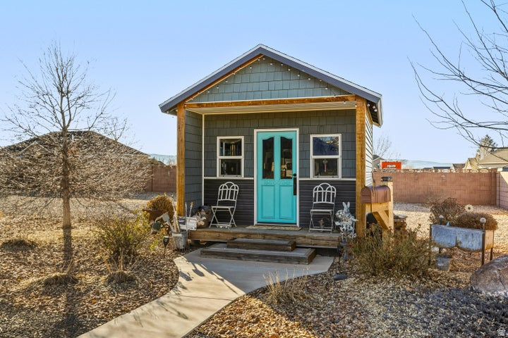 WEST VIEW ESTATES SUBDIVISION - Residential