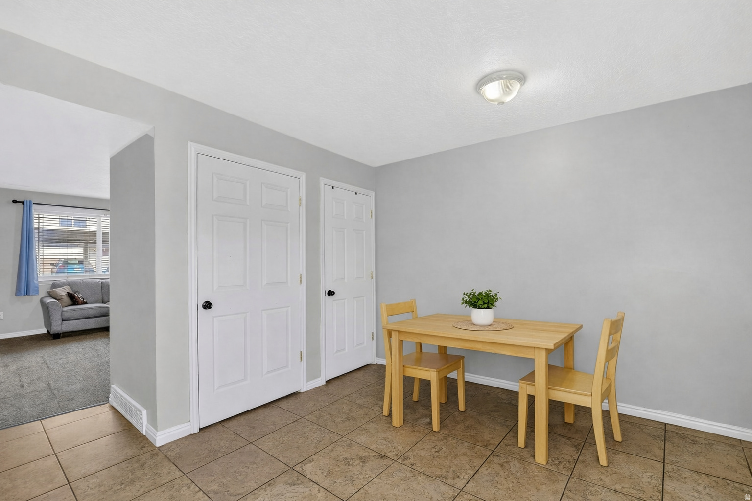 PICKFORD ESTATES - Residential