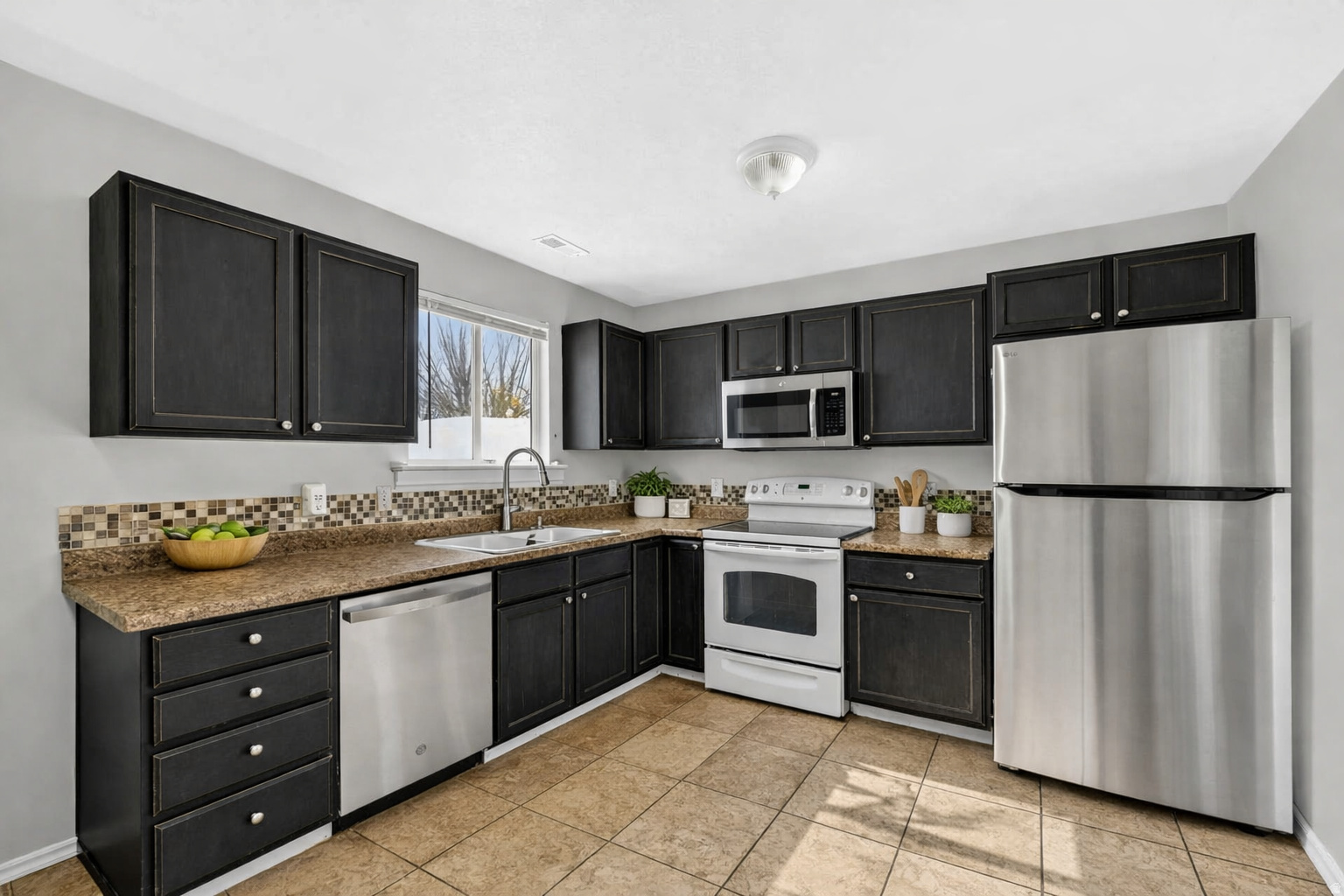 PICKFORD ESTATES - Residential