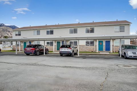 Photo of 422 E 2050 N #5C, North Ogden, UT 84414 (MLS # 2137959)