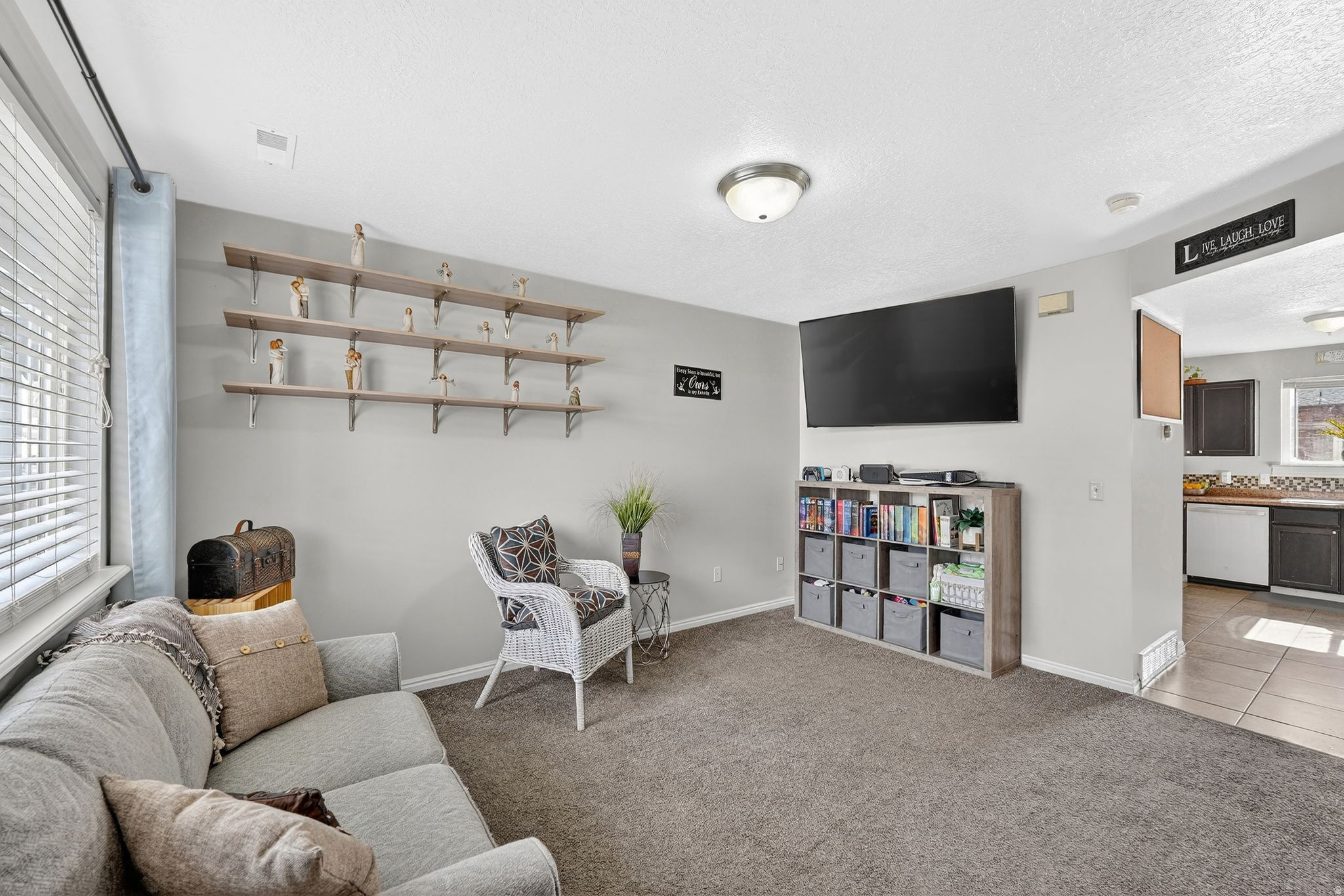 PICKFORD ESTATES - Residential