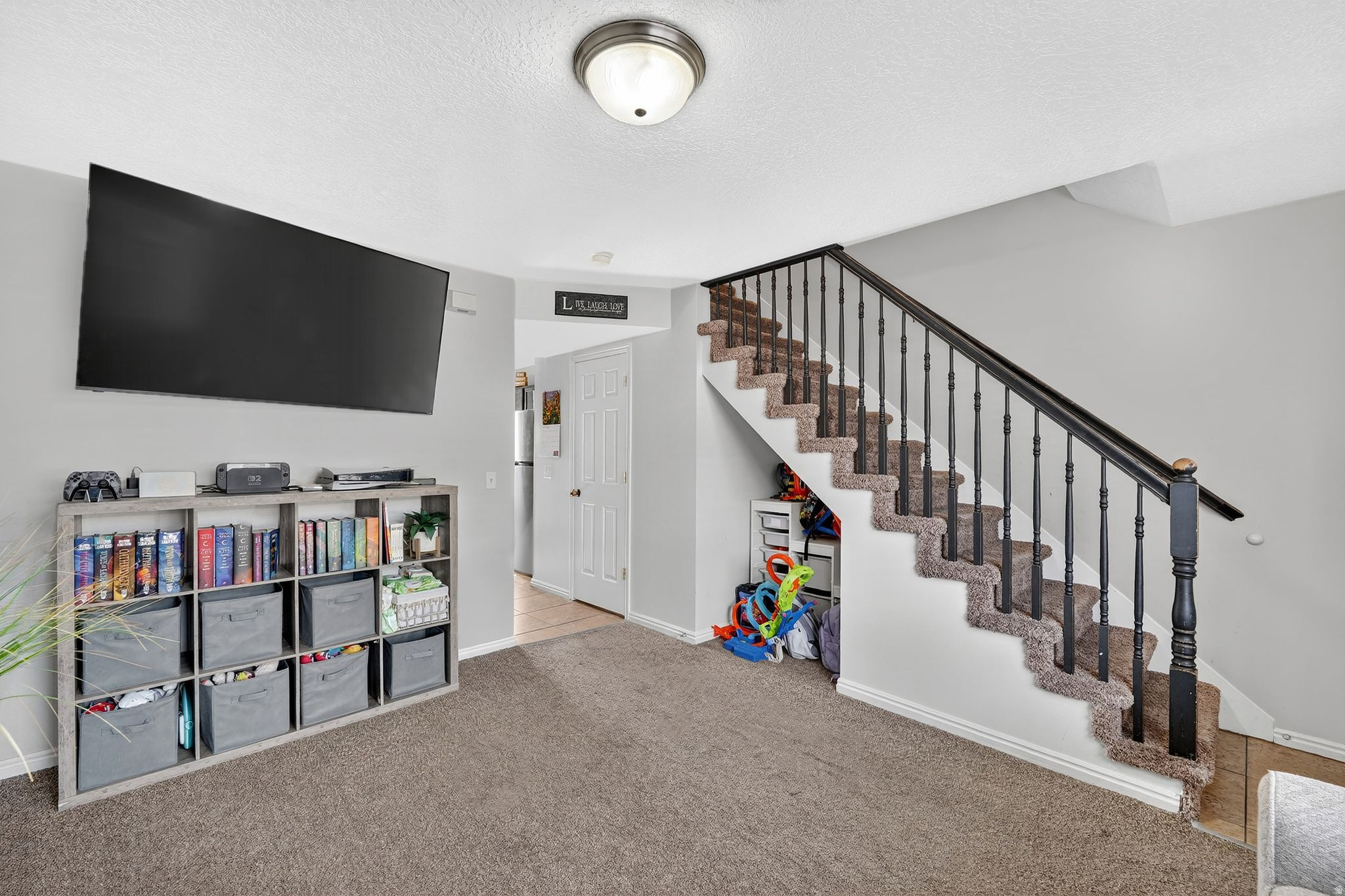 PICKFORD ESTATES - Residential