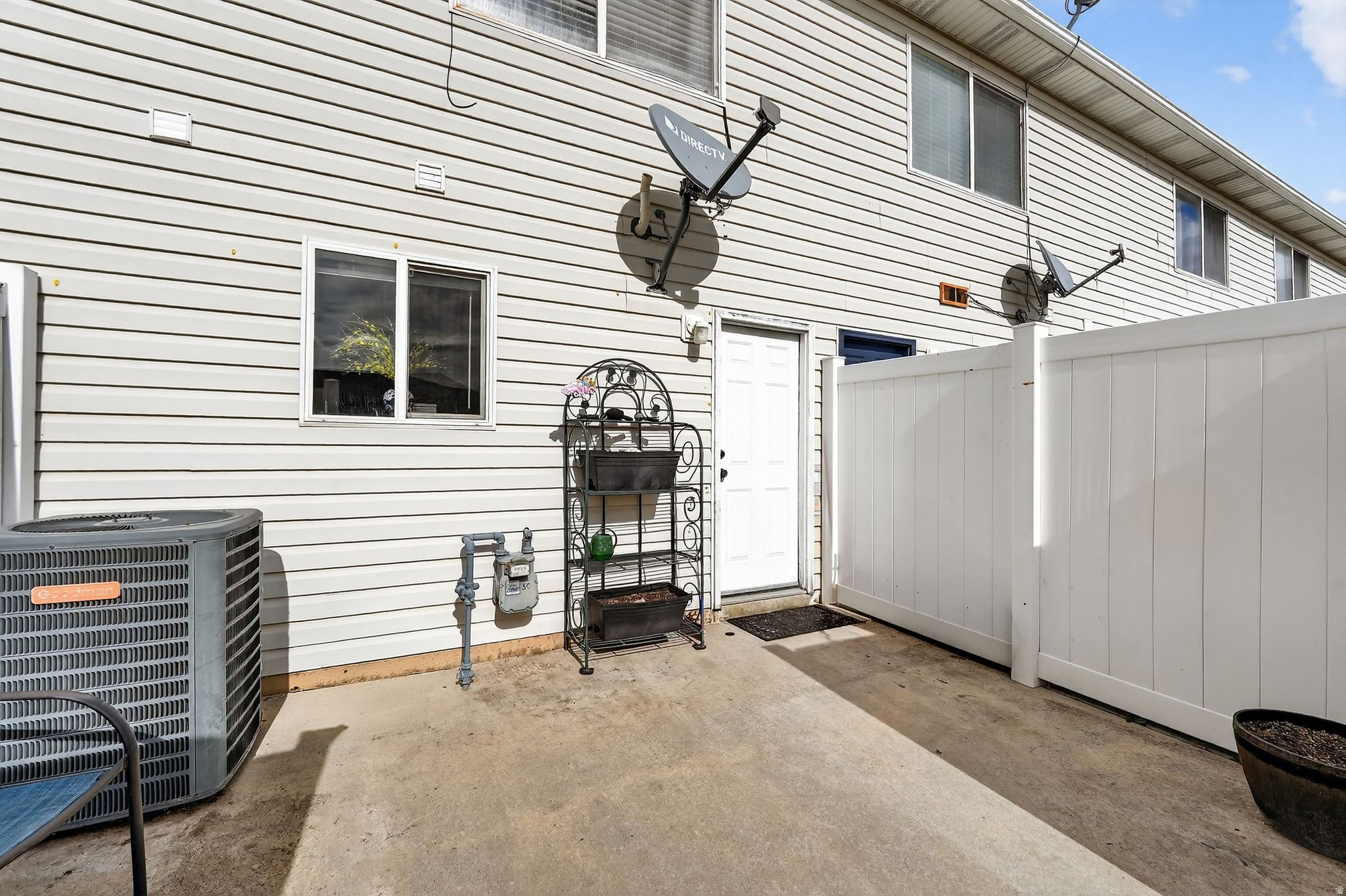 PICKFORD ESTATES - Residential