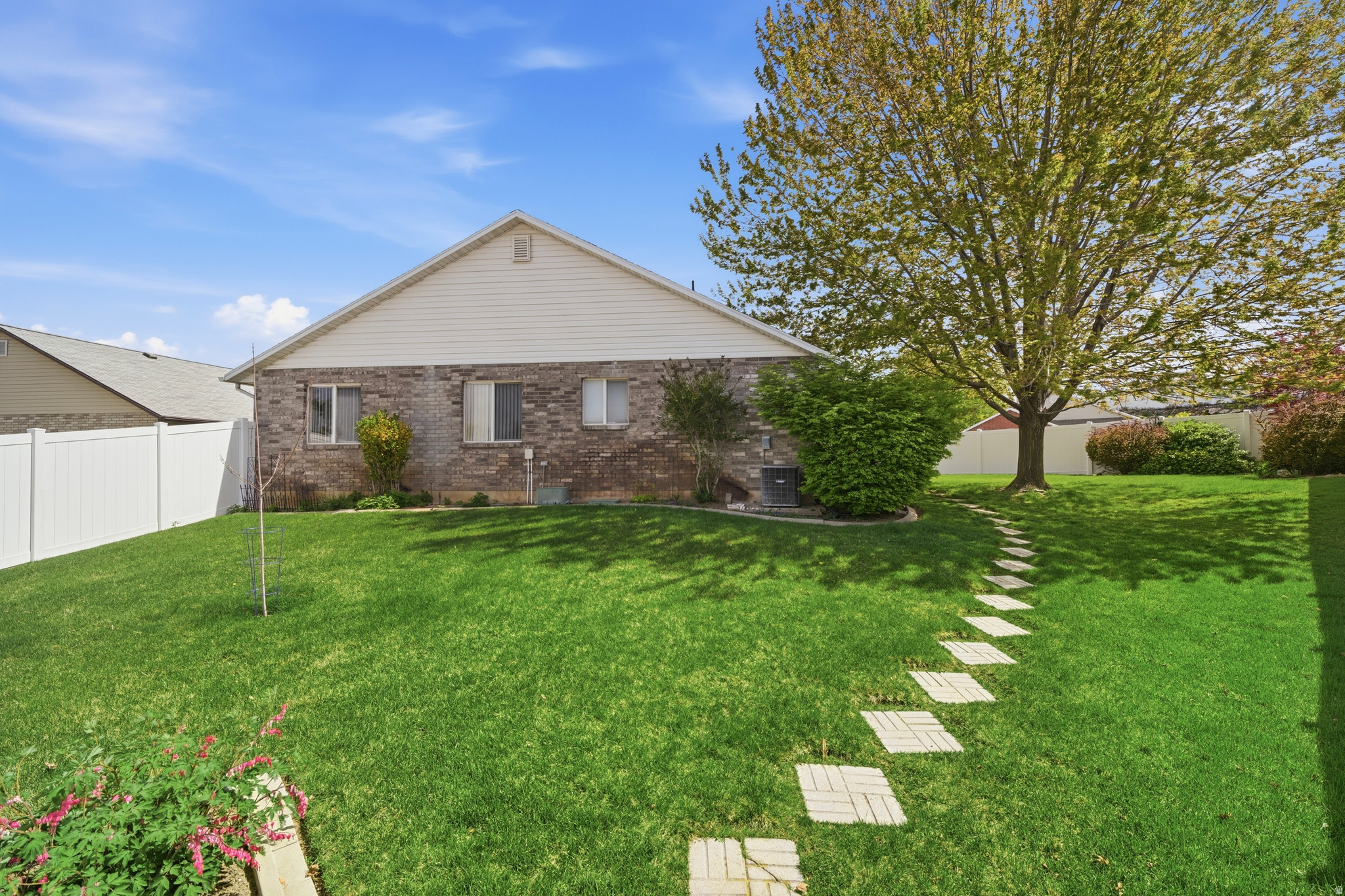 TERRACE SQUARE - Residential