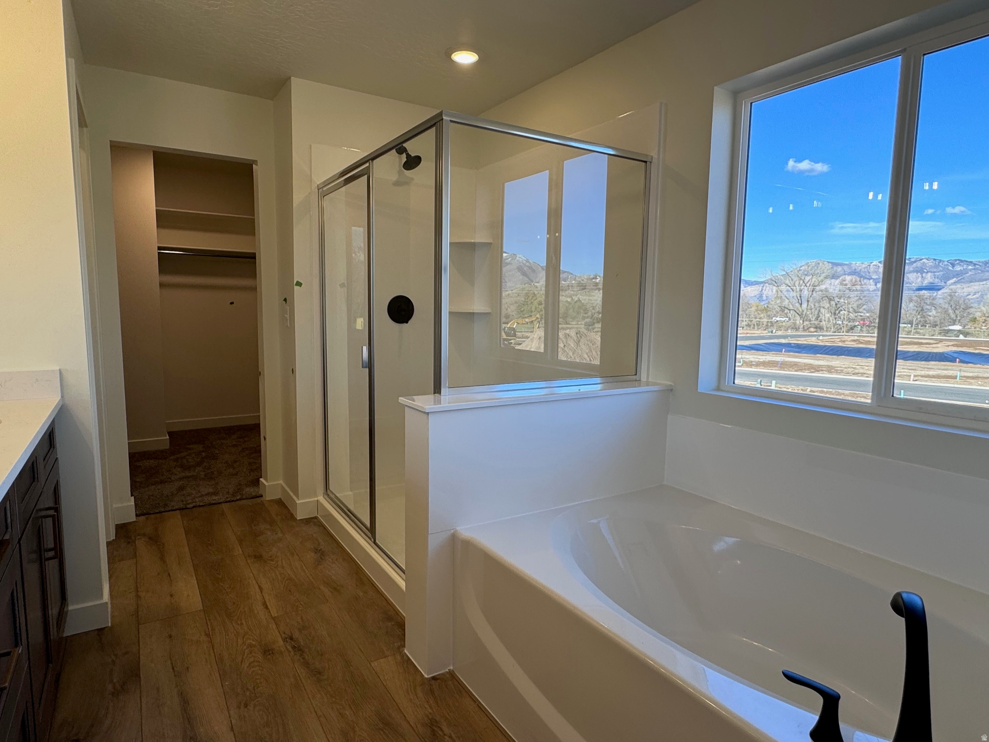 RIVERSIDE ESTATES - Residential