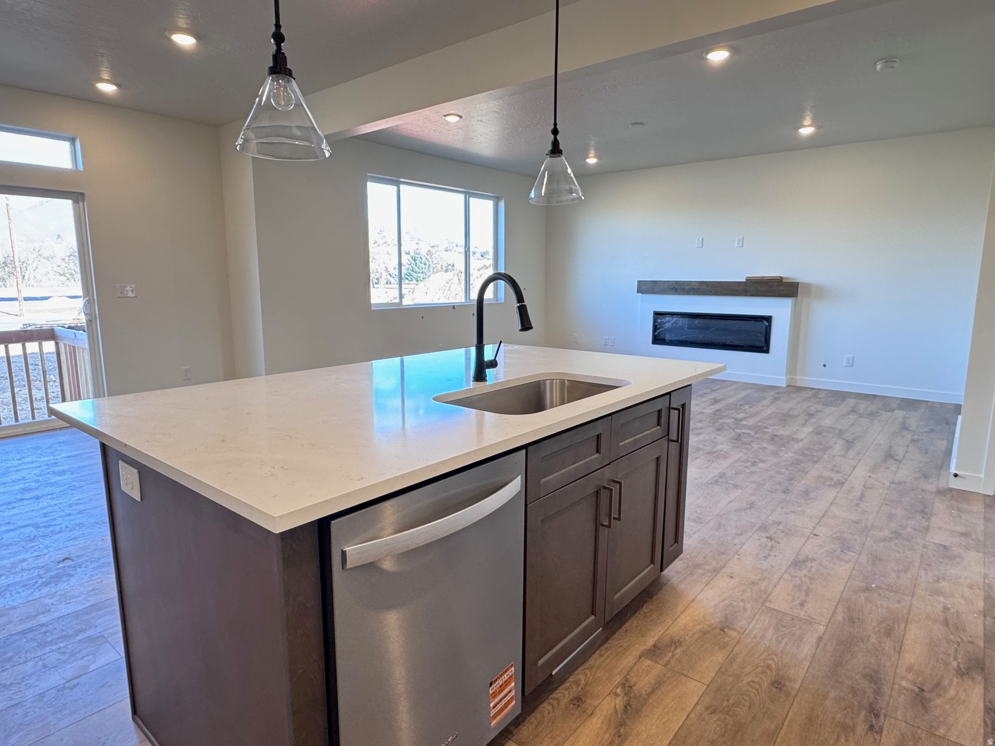 RIVERSIDE ESTATES - Residential