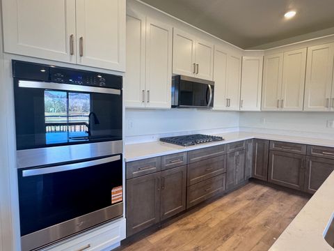Tiny photo for 964 W MOTOR VU DR #215, Riverdale, UT 84405 (MLS # 2156063)