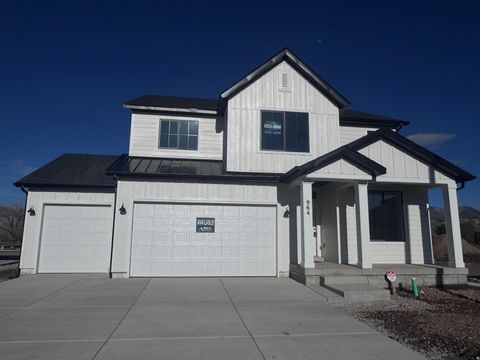 Photo of 964 W MOTOR VU DR #215, Riverdale, UT 84405 (MLS # 2156063)