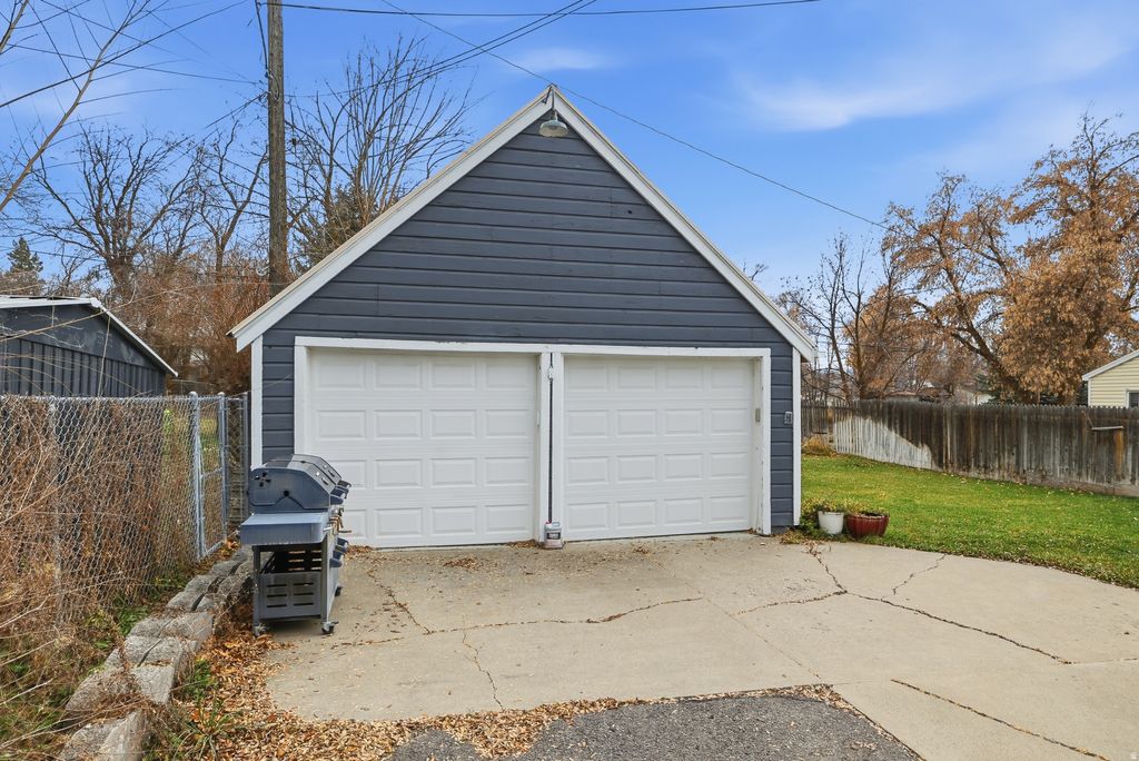 Photo of 462 E 700 N, Logan, UT 84321 (MLS # 2127982)