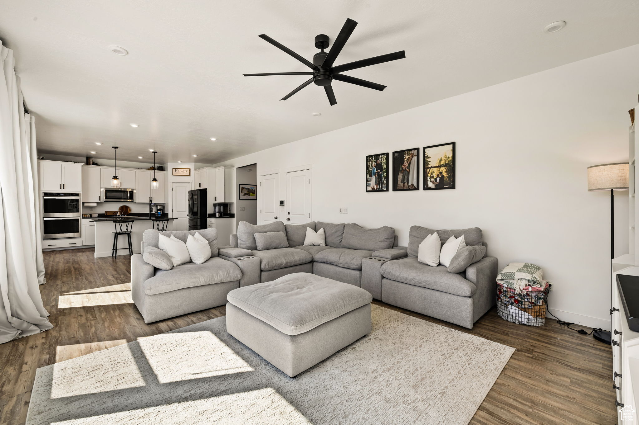 SUNSET RIDGE - Residential