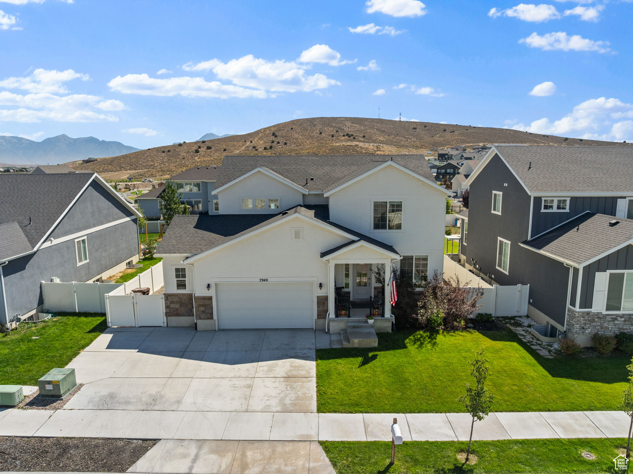 SUNSET RIDGE - Residential