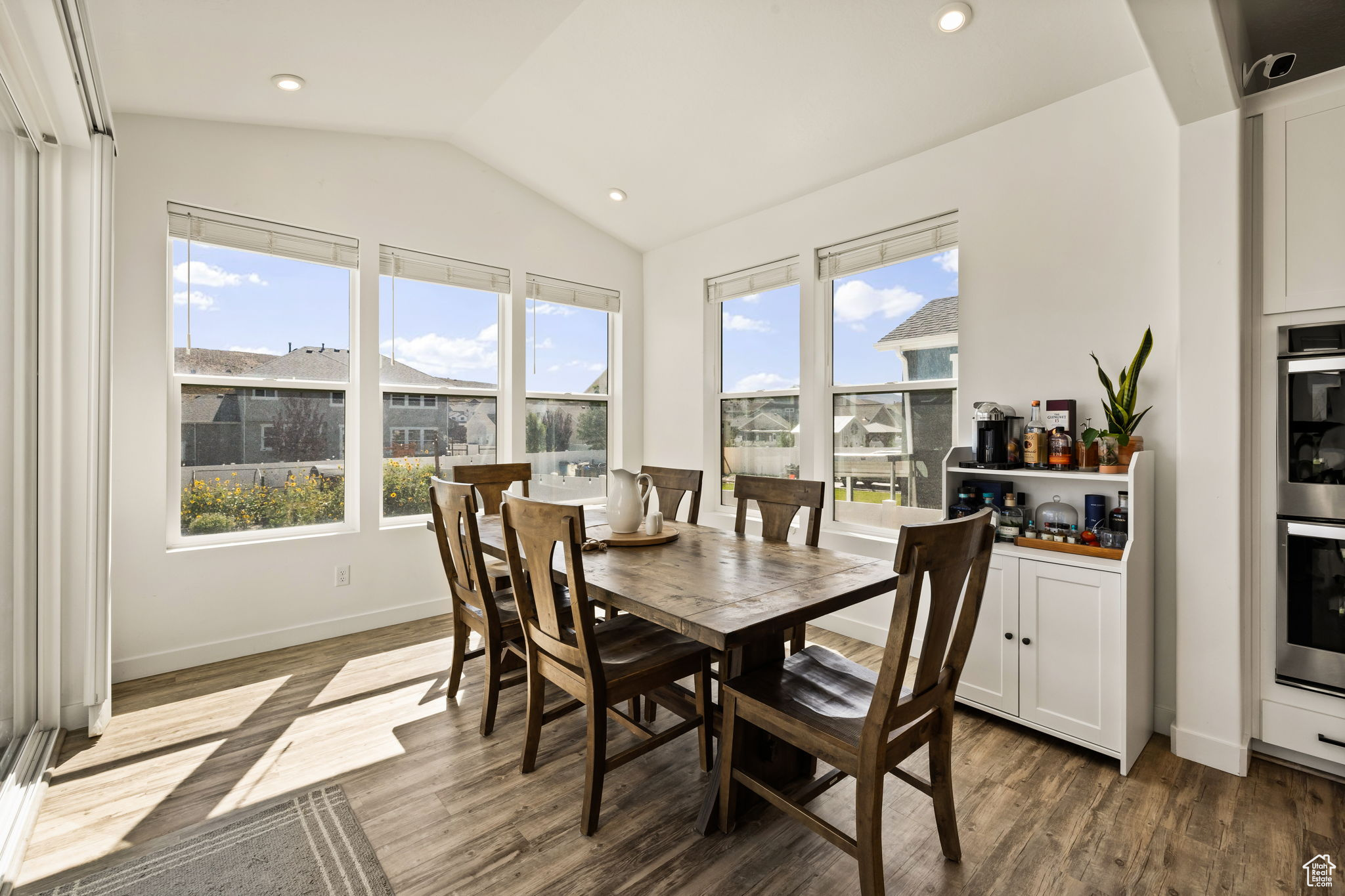 SUNSET RIDGE - Residential