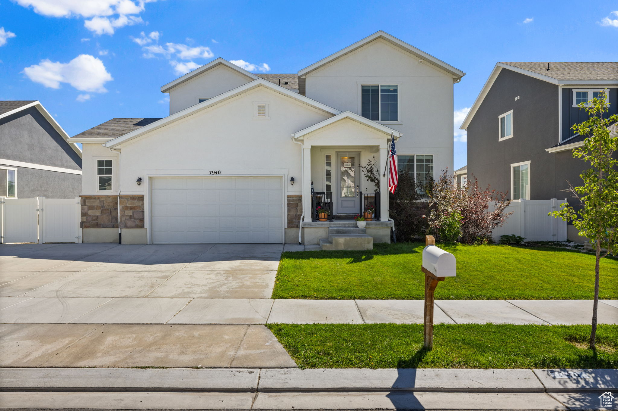 SUNSET RIDGE - Residential