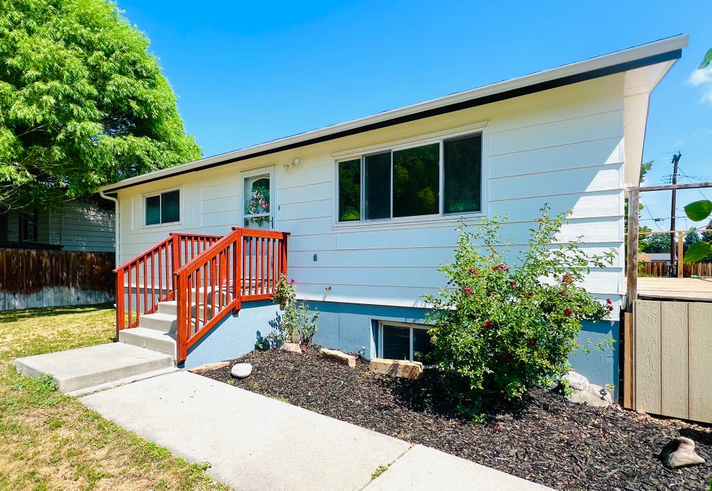 Photo of 218 W 350 N, Vernal, UT 84078 (MLS # 2167902)