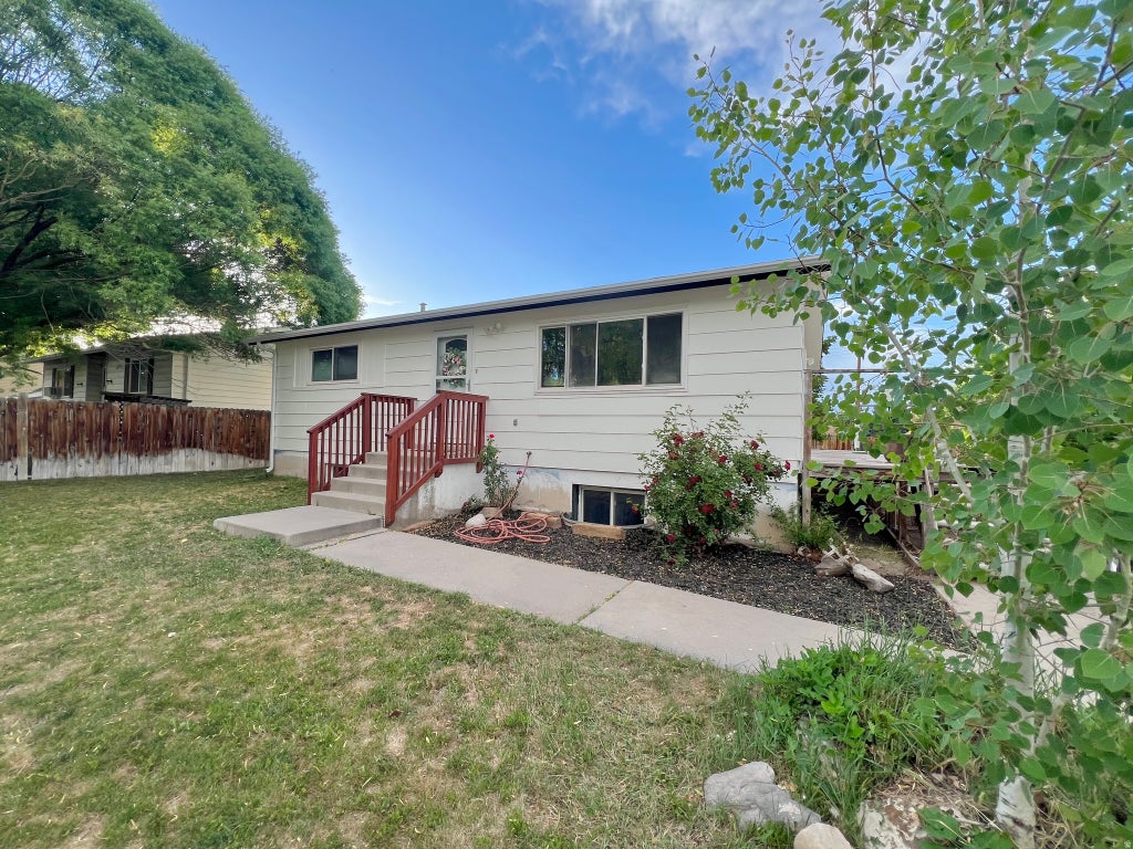 Photo of 218 W 350 N, Vernal, UT 84078 (MLS # 2167902)