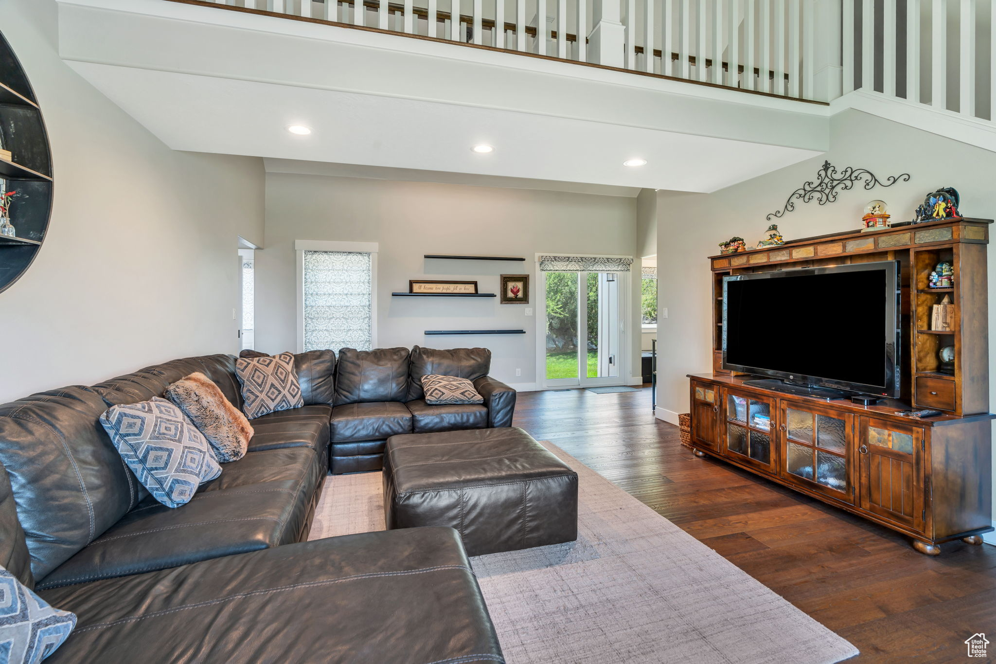 SHERWOOD HILLS - Residential
