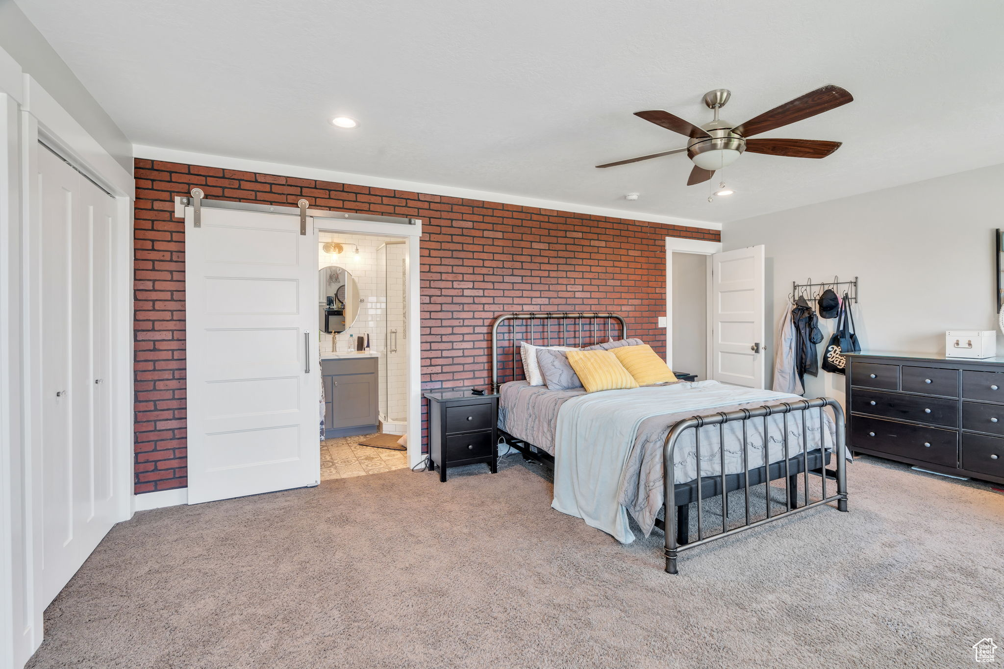 SHERWOOD HILLS - Residential