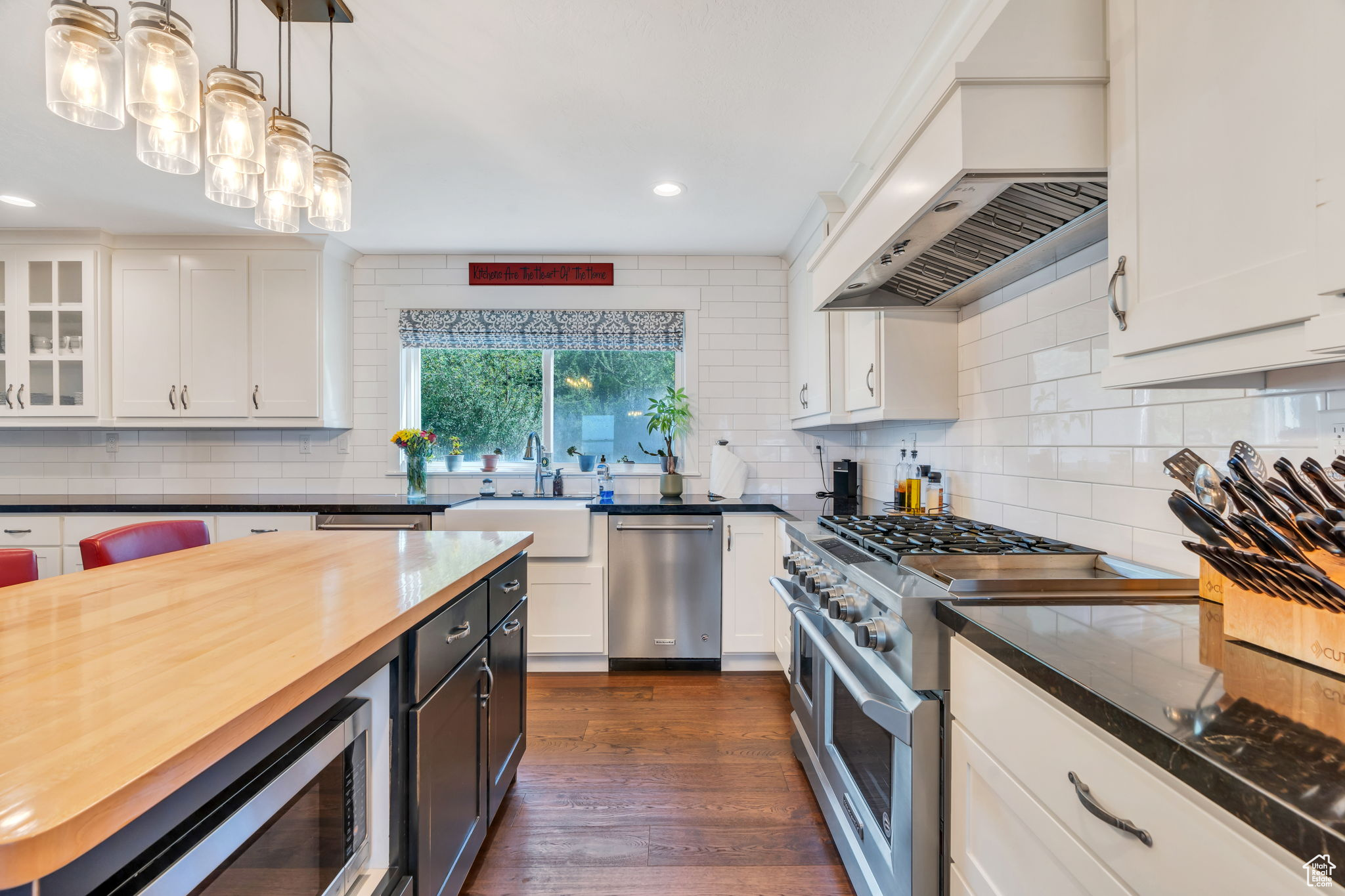 SHERWOOD HILLS - Residential