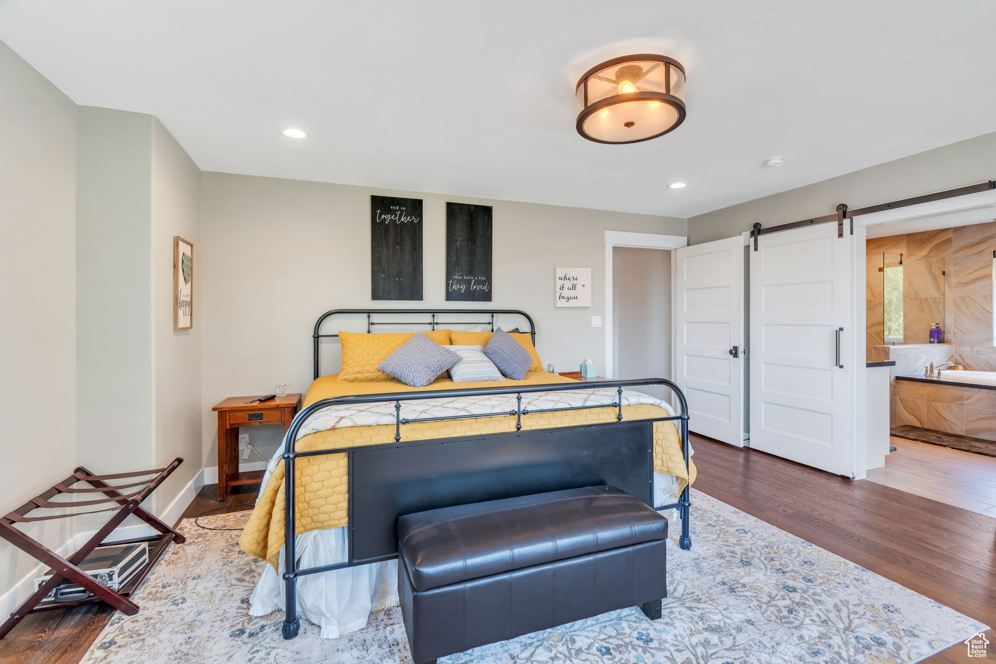 SHERWOOD HILLS - Residential