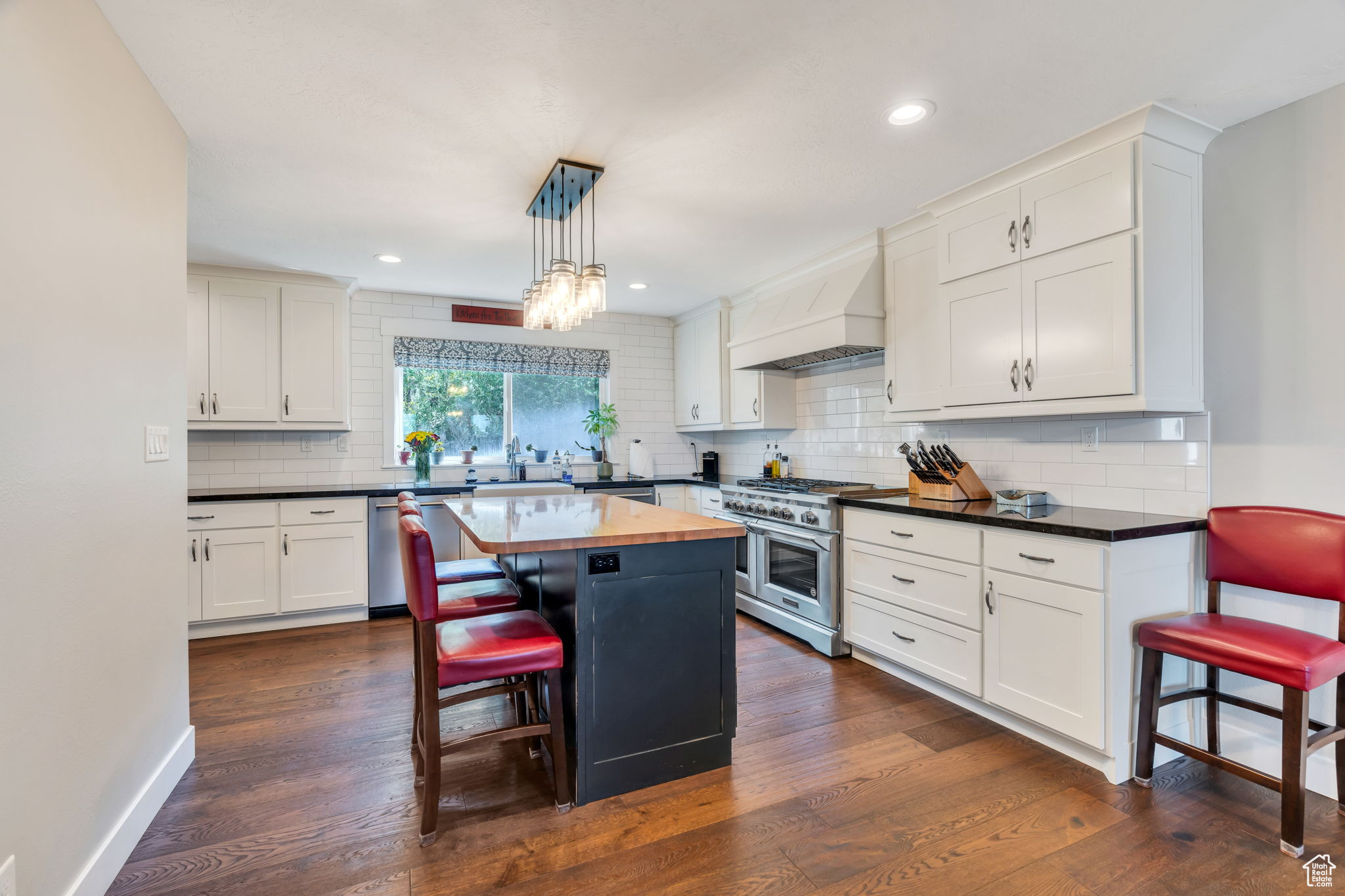 SHERWOOD HILLS - Residential