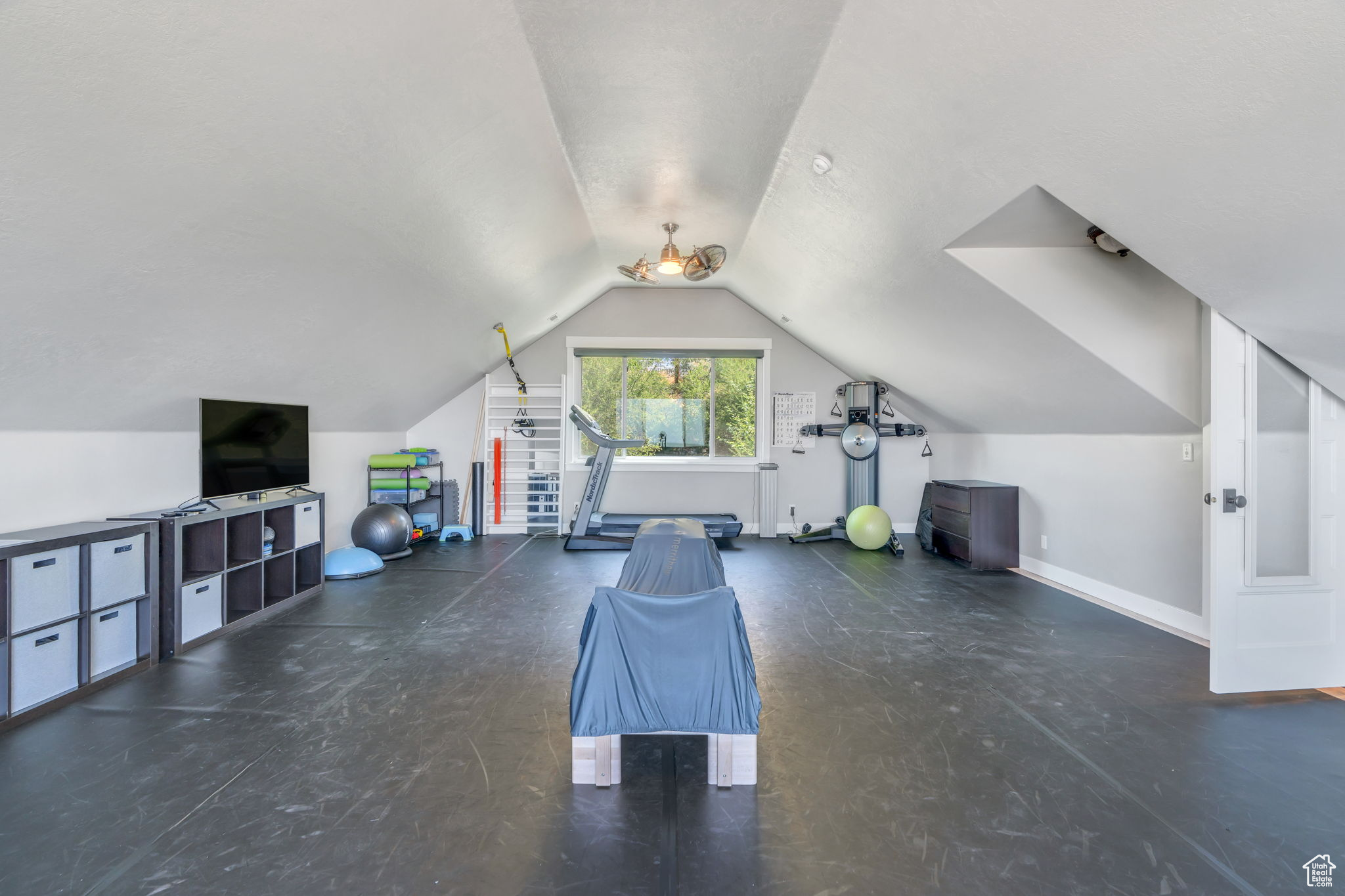 SHERWOOD HILLS - Residential