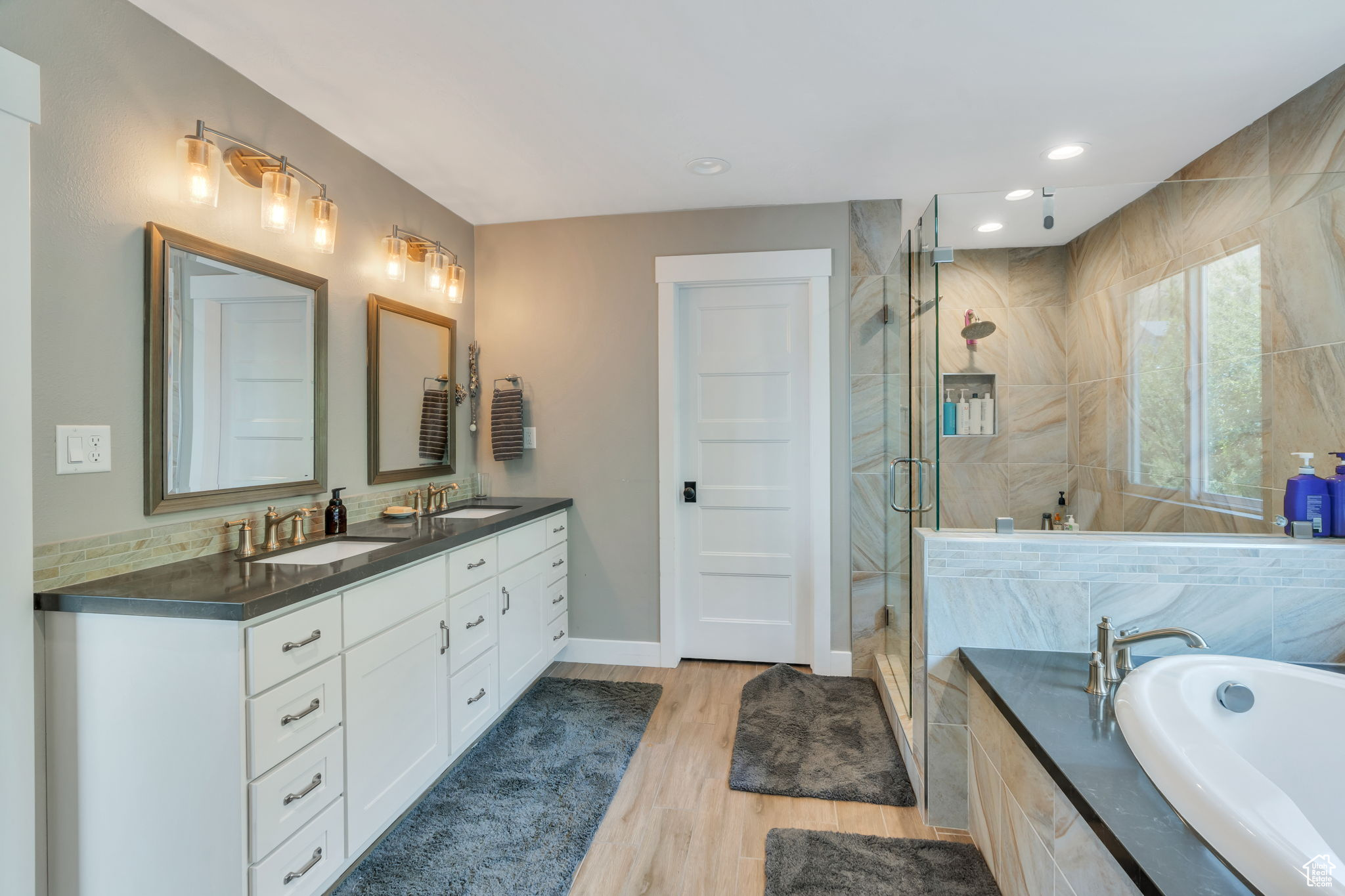 SHERWOOD HILLS - Residential