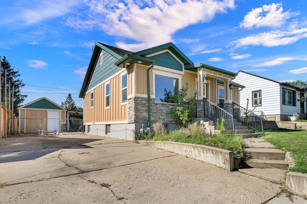 Photo of 137 COUNTRY DR, South Ogden, UT 84405 (MLS # 2182654)