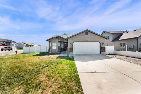 Photo of 2575 S ATHENA DR, Magna, UT 84044 (MLS # 2155907)