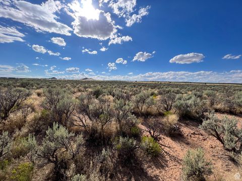 Vacant Land For Sale - 4200 W<br/> Cedar City, UT 84721