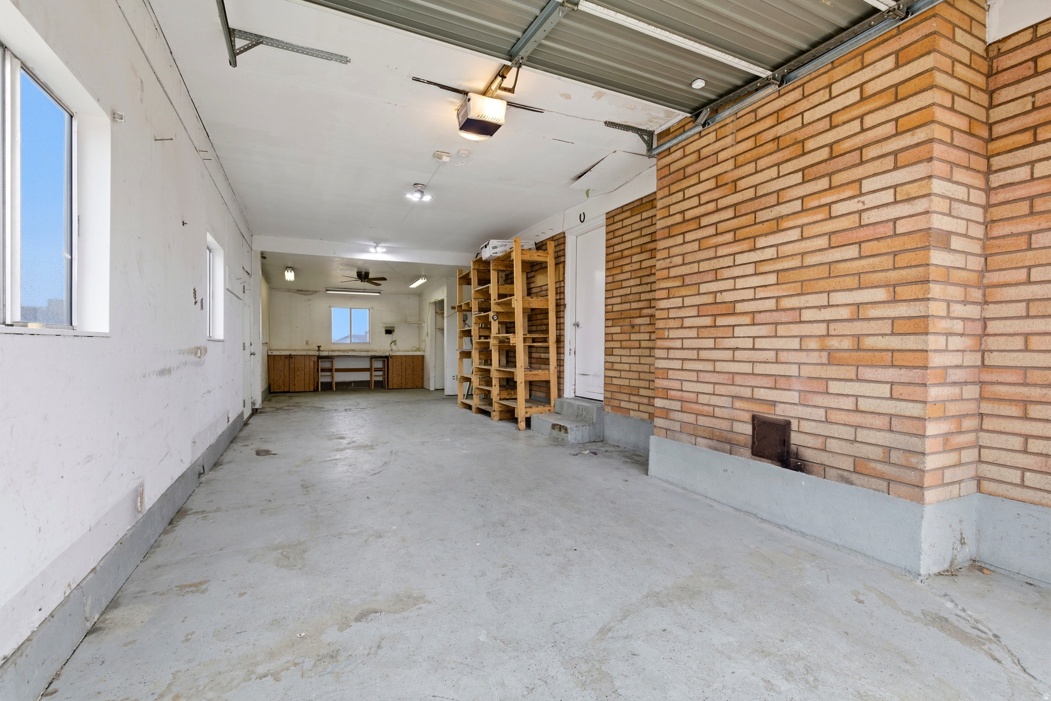 COLONY WEST #4 - Residential