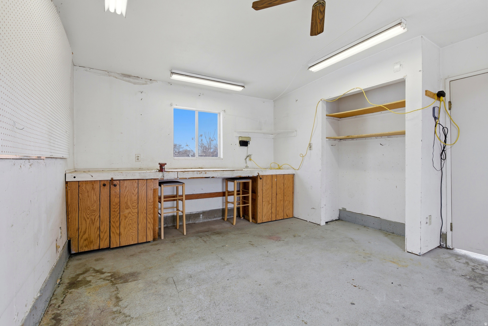 COLONY WEST #4 - Residential