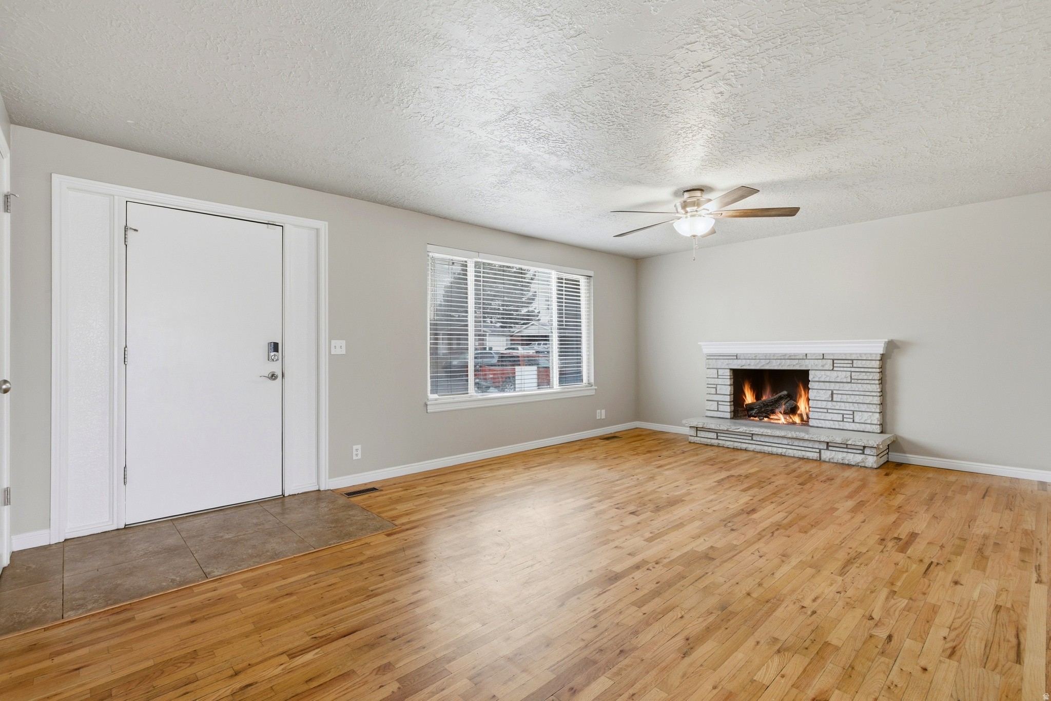 COLONY WEST #4 - Residential