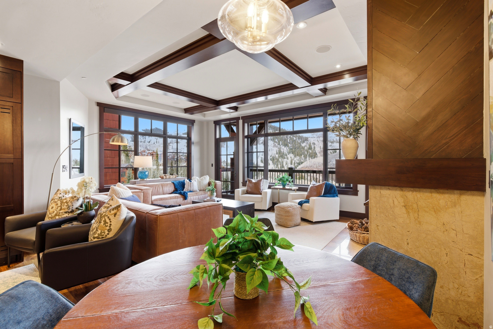 FLAGSTAFF CONDOMINIUM - Residential