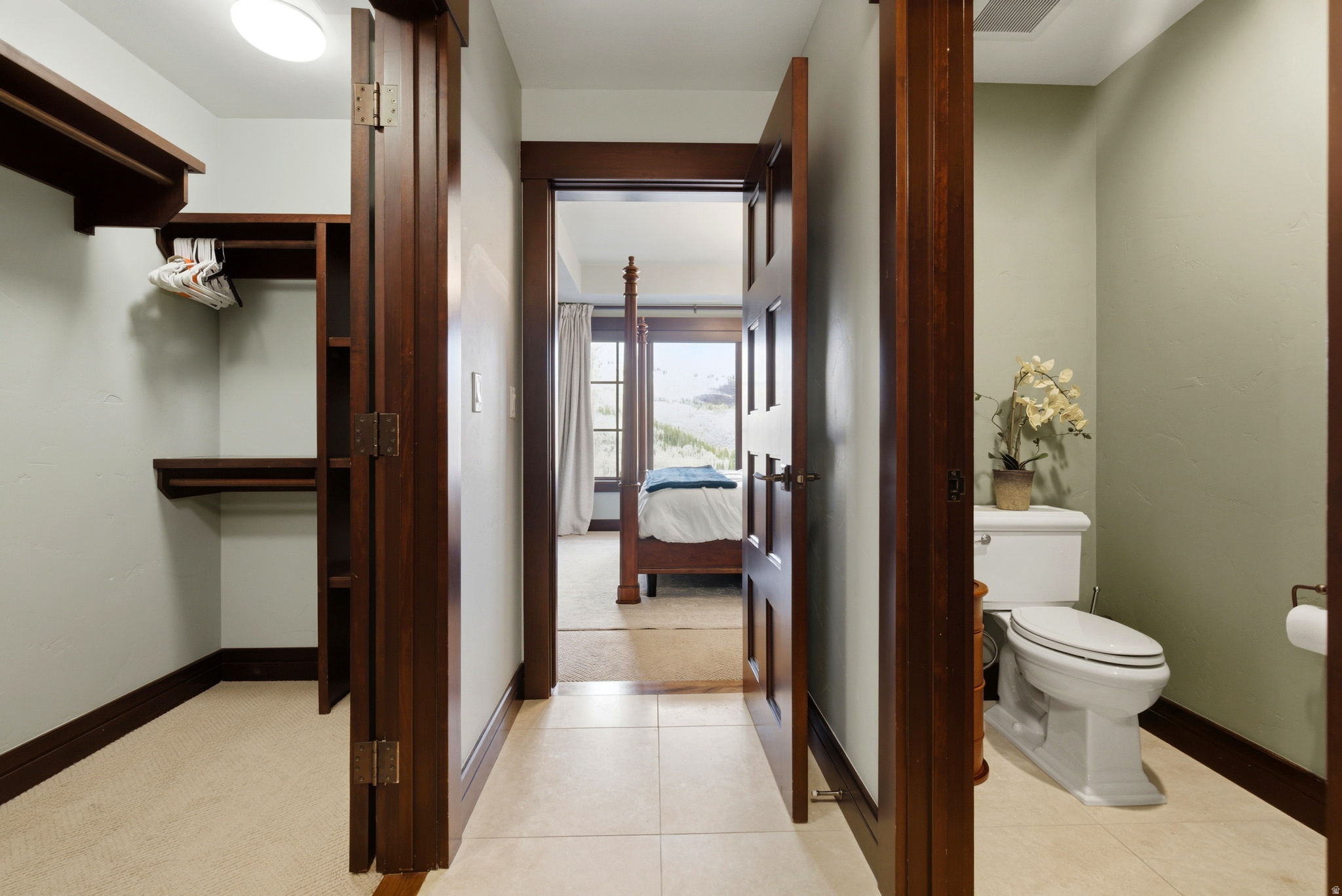 FLAGSTAFF CONDOMINIUM - Residential