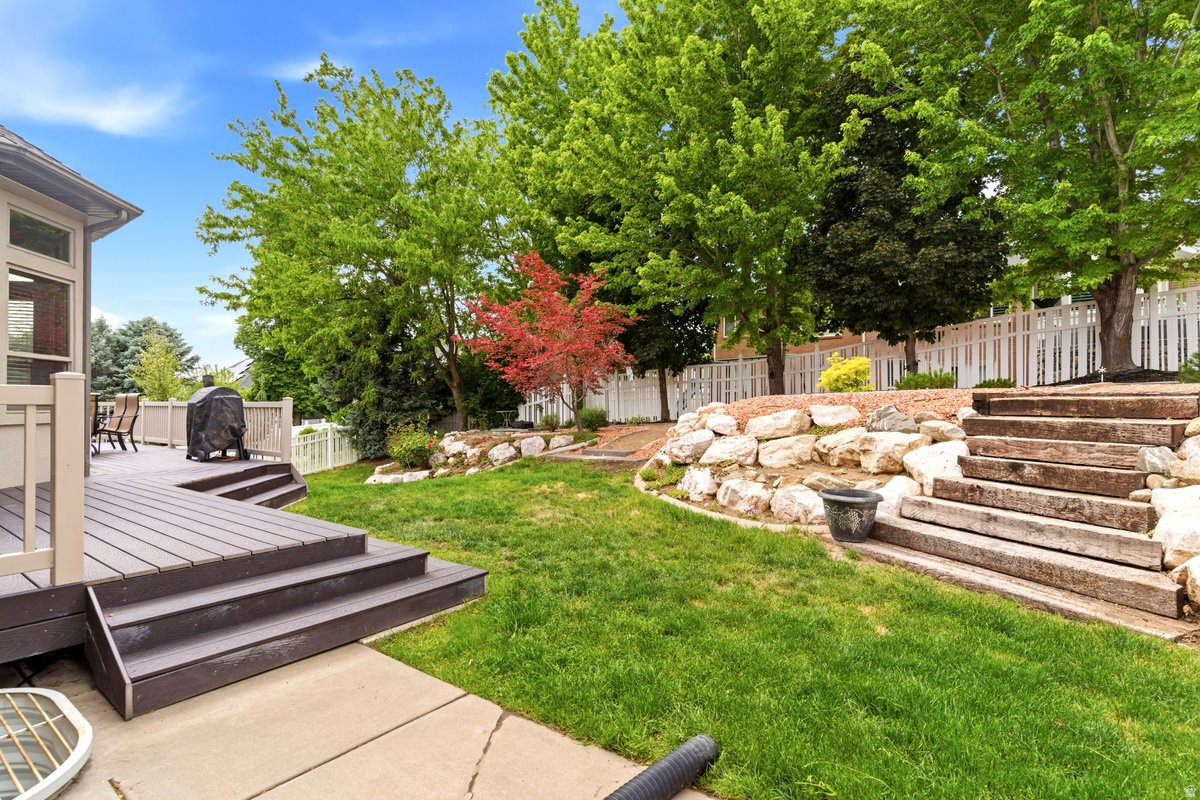 SPRING HOLLOW - Residential