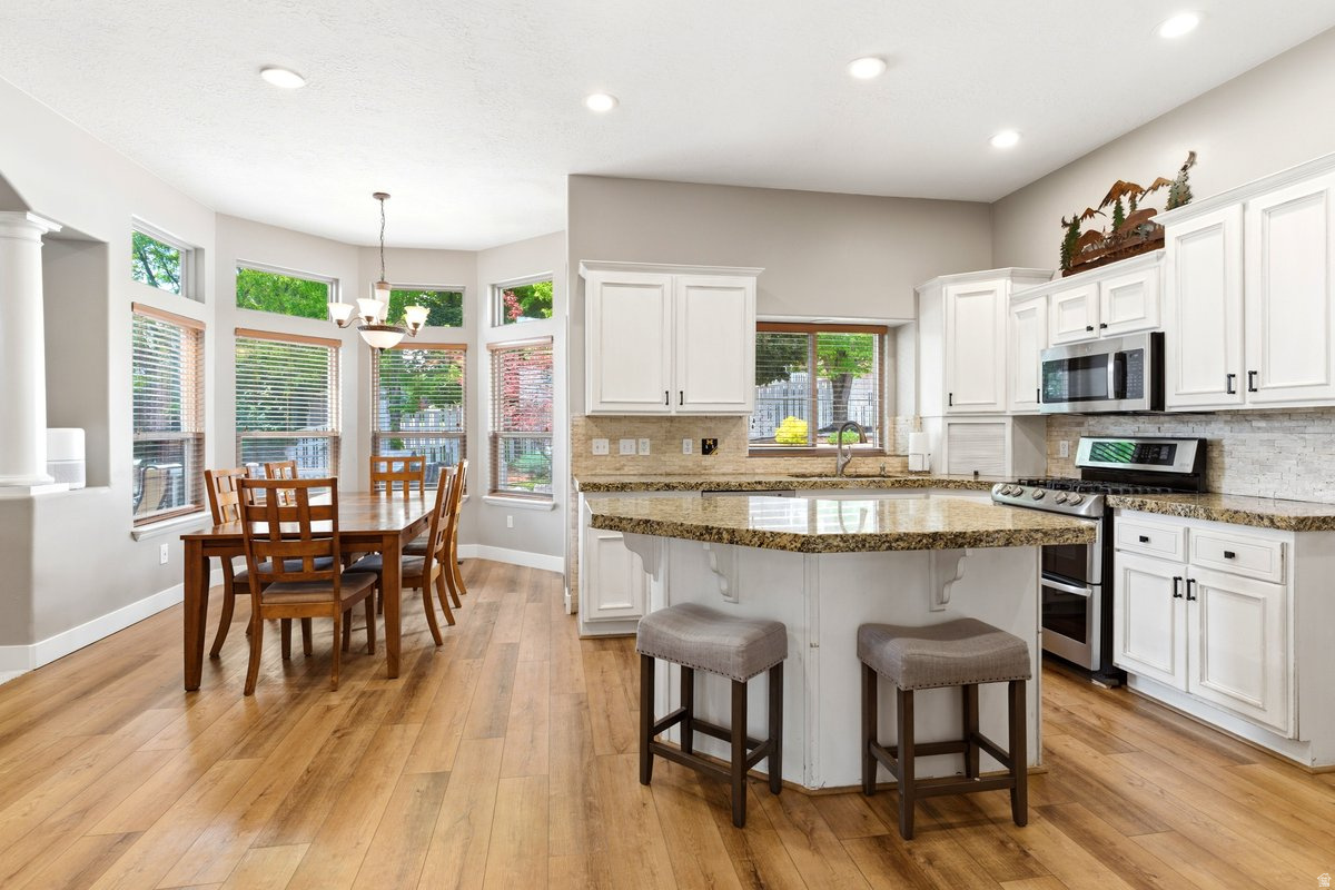 SPRING HOLLOW - Residential